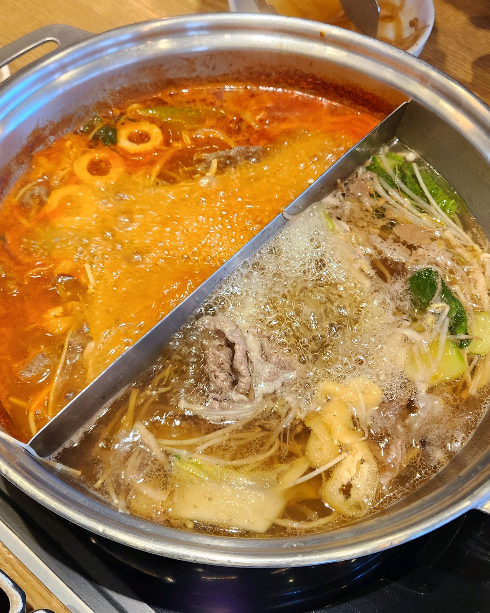늦은 점심식사...가득한 손님들, 샤브샤브 고기는 무제한. 👍 👍 👍 - 울산 울주군 맛집 샤브20 울산남구범서점