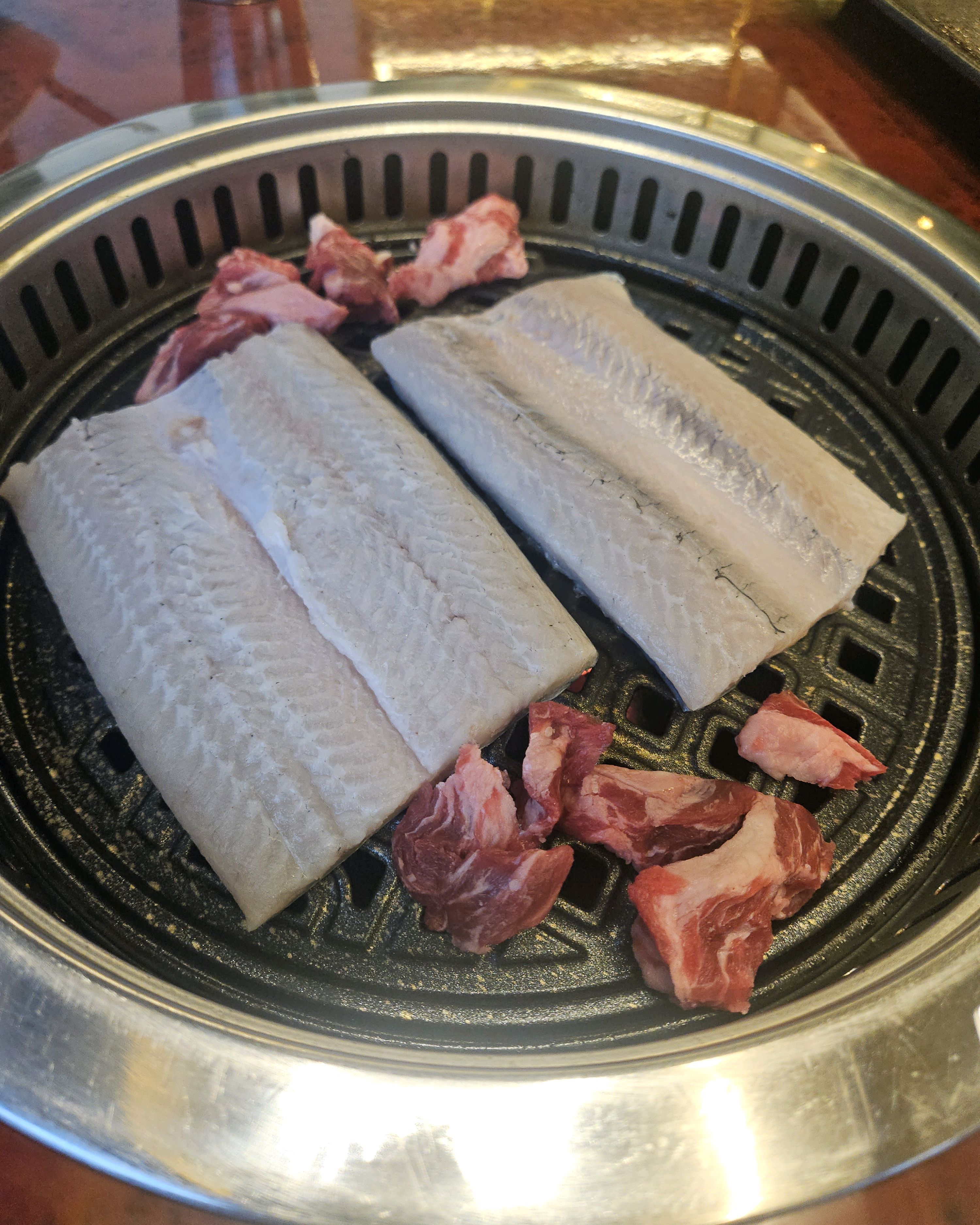 처음 왔는데 대박이네요 맛도 맛이고 친절하고 재방문 의사 있습니다. - 불당동 맛집 장리연 숯불장어