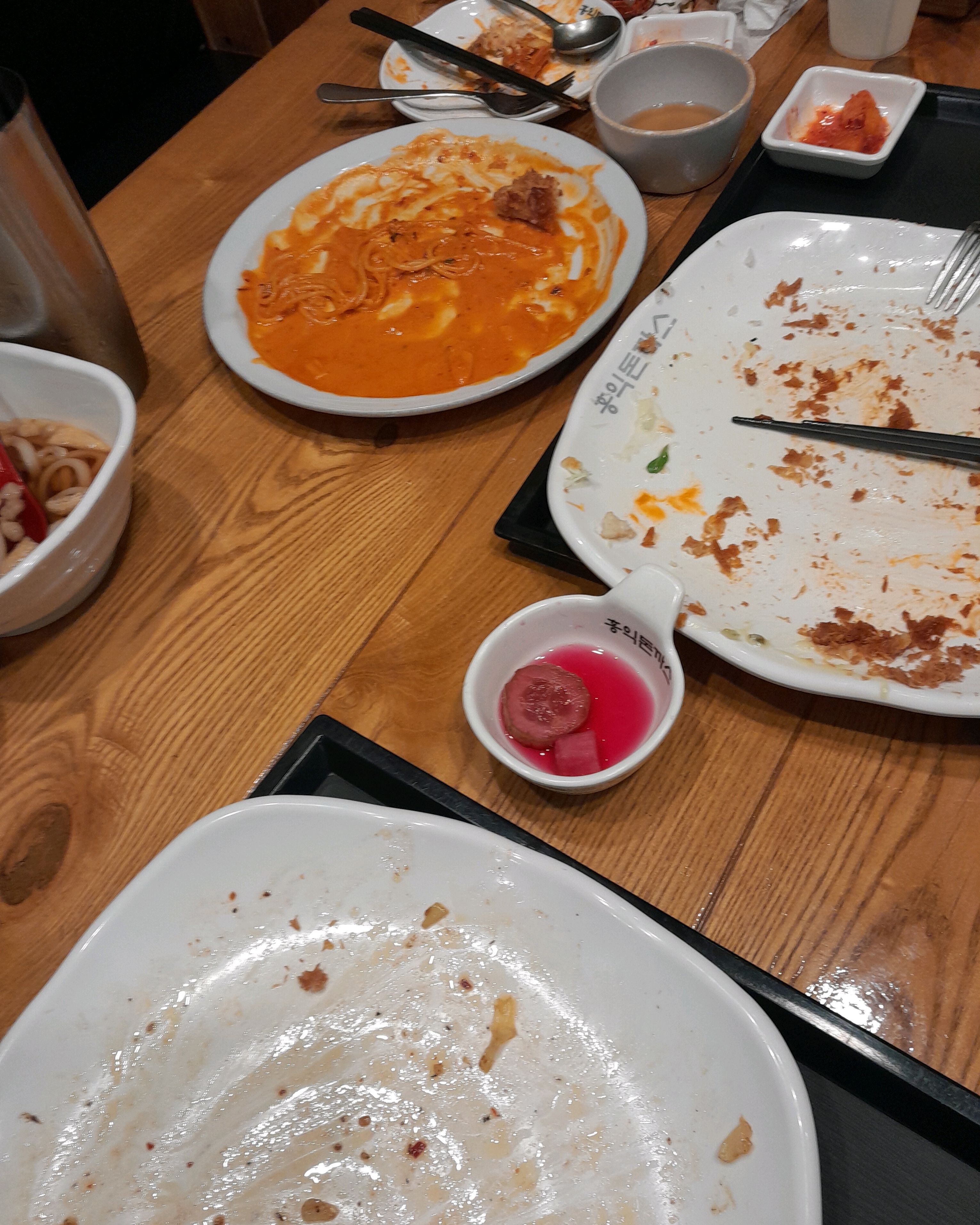 여기 해물볶음 우동을 굉장히 좋아합니다~오늘도 깨끗히 다 비웠습니다~^^ - 의정부 신곡동 맛집 홍익돈까스 의정부신곡점