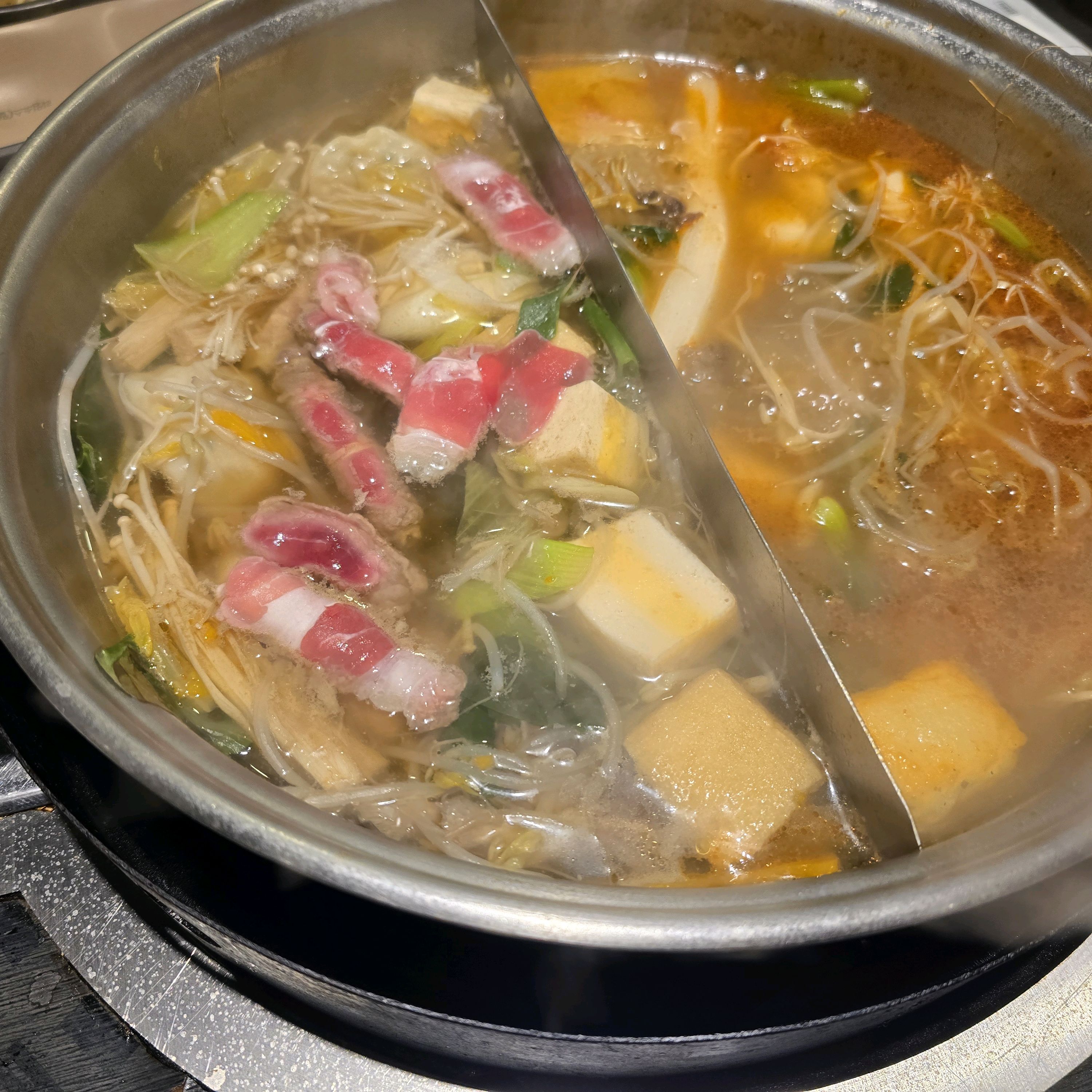 아이들이랑 맛있게 먹었어요. - 봉천동 맛집 소담촌 봉천현대시장점