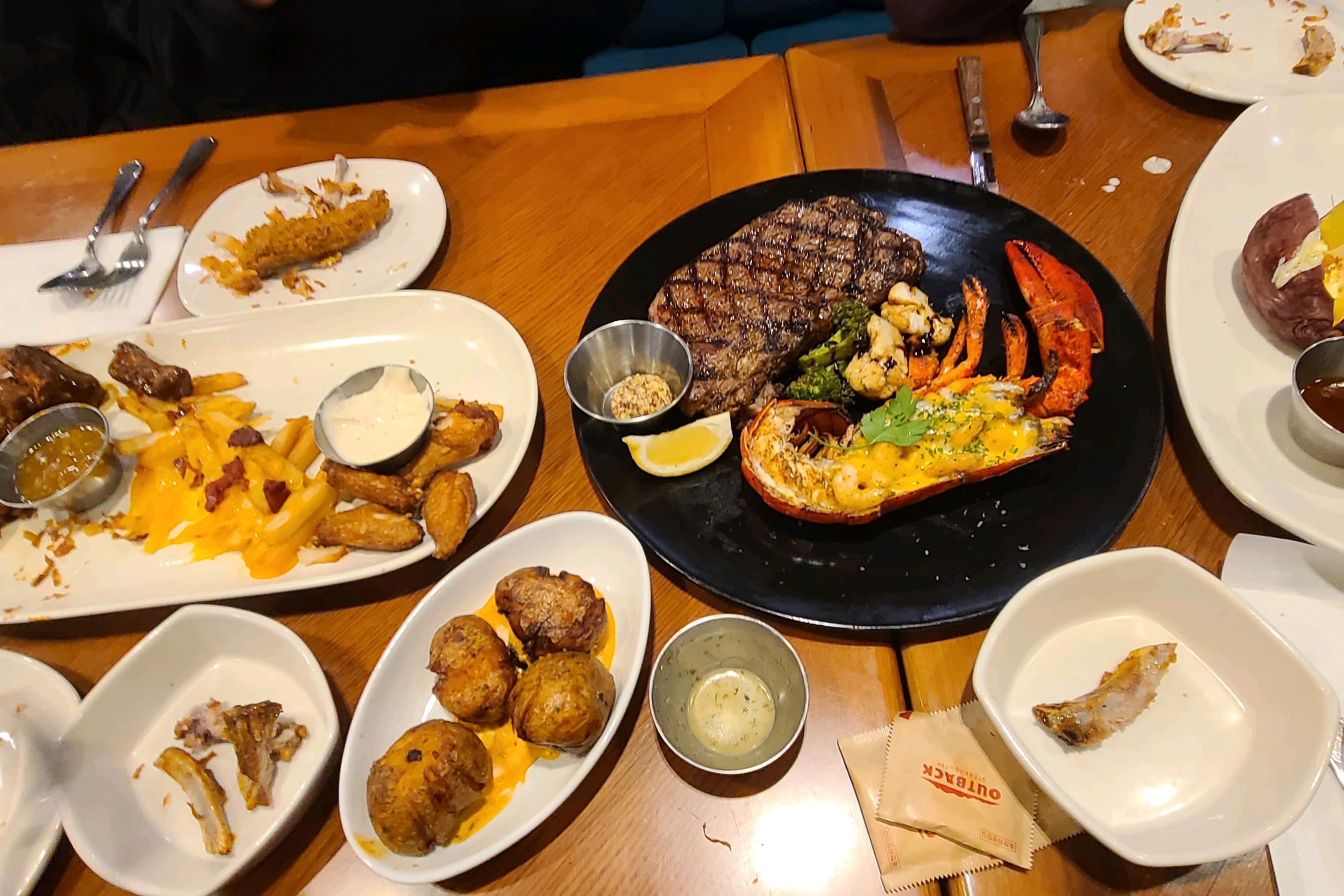  구파발역 맛집 아웃백스테이크하우스 구파발점