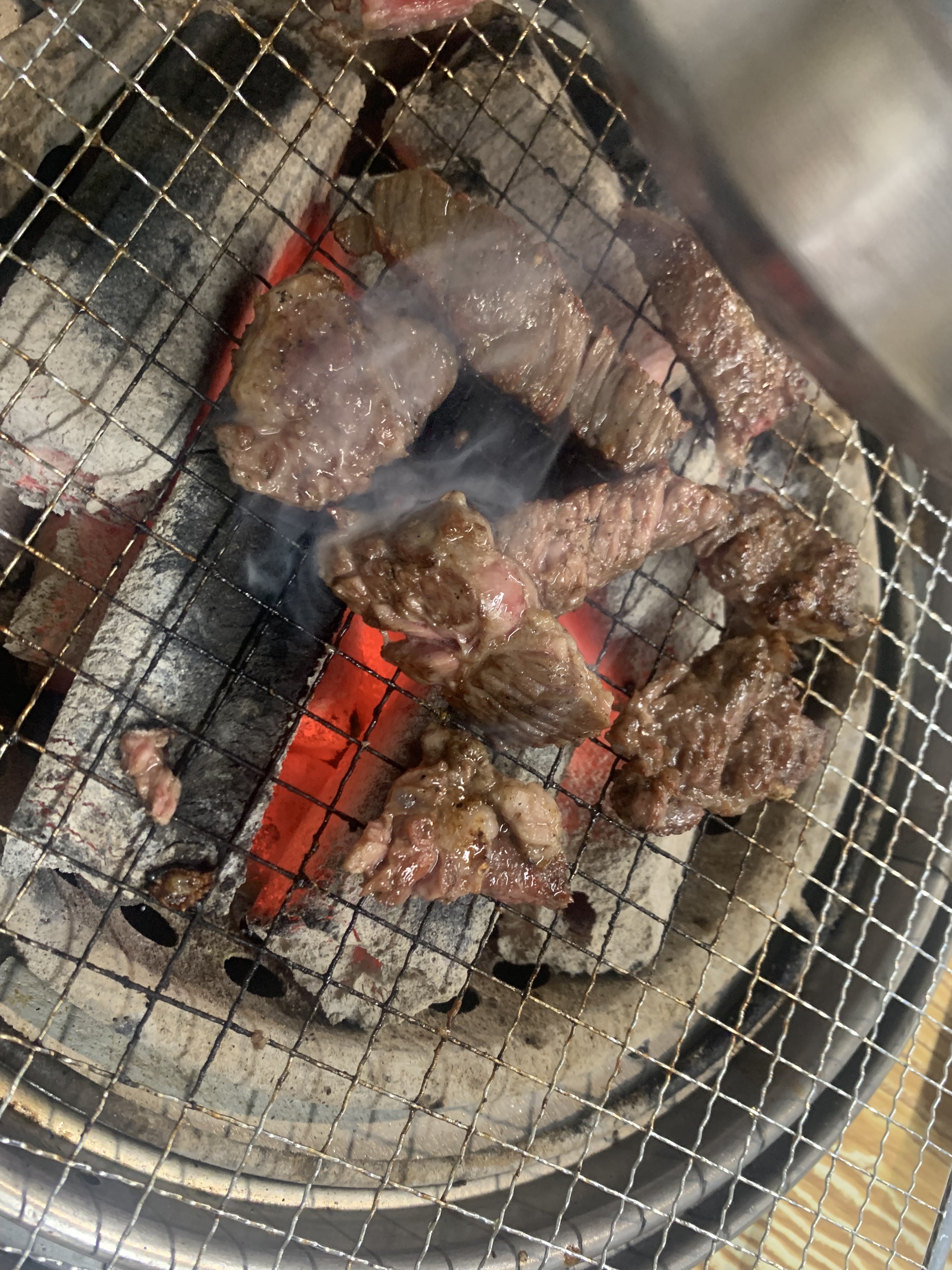 Jin Jo Won-woo, a famous restaurant in Seojeong-ri Station, Pyeongtaek, is the key