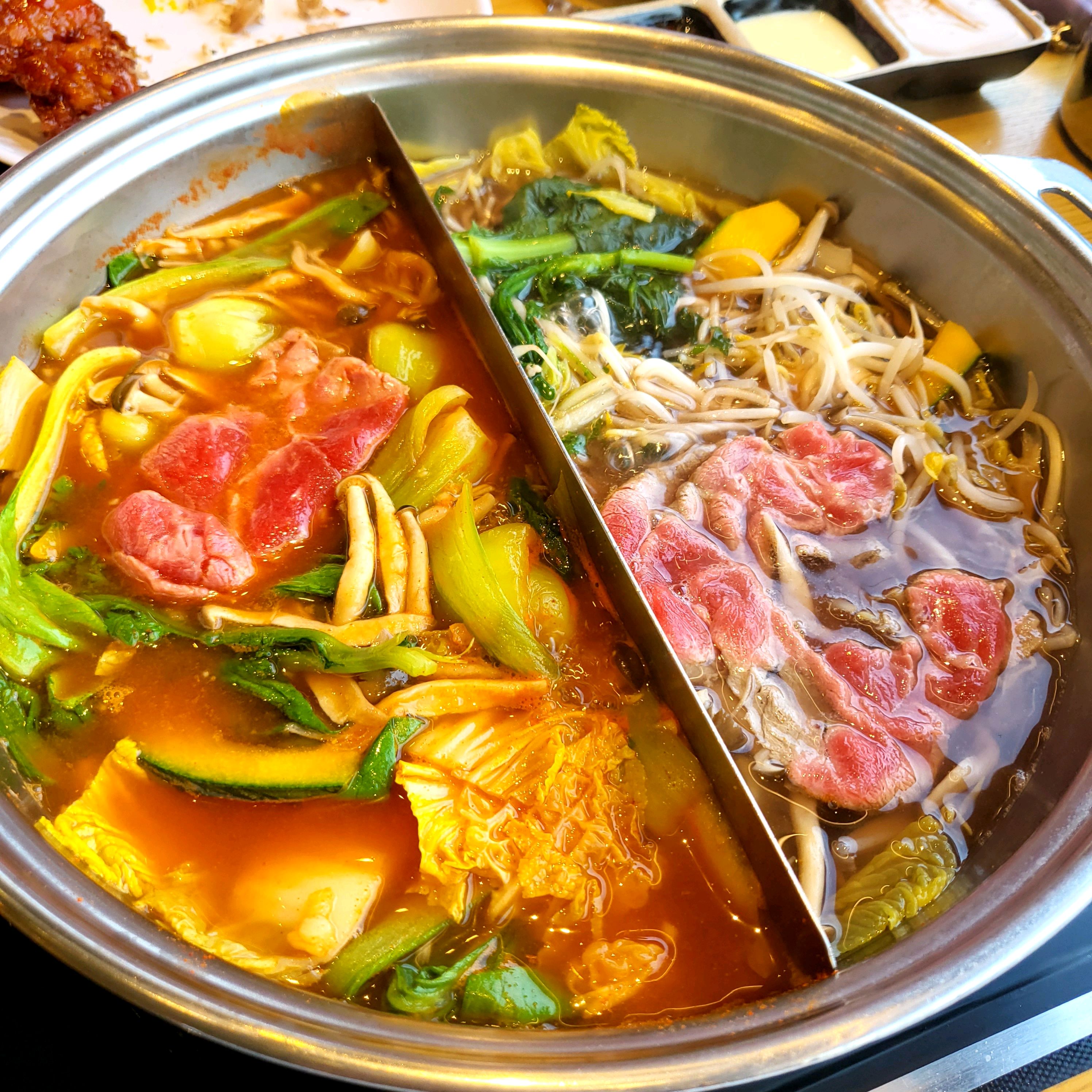 야채 잔짜 신선하고 샐러드바 메뉴들 알차고 맛있어요 - 부산 화명동 맛집 샤브20 부산화명점