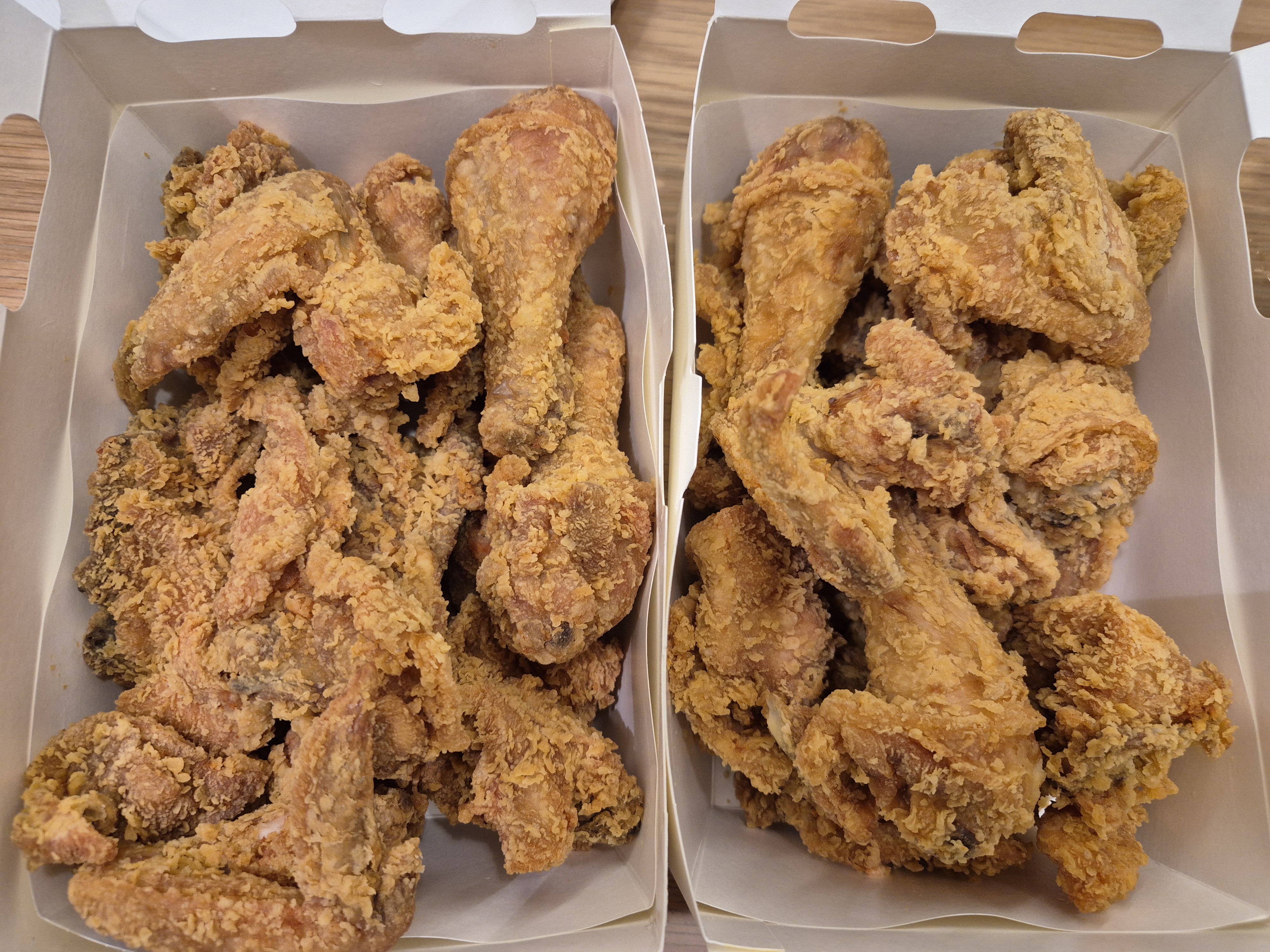 BHC치킨 대포항점 5