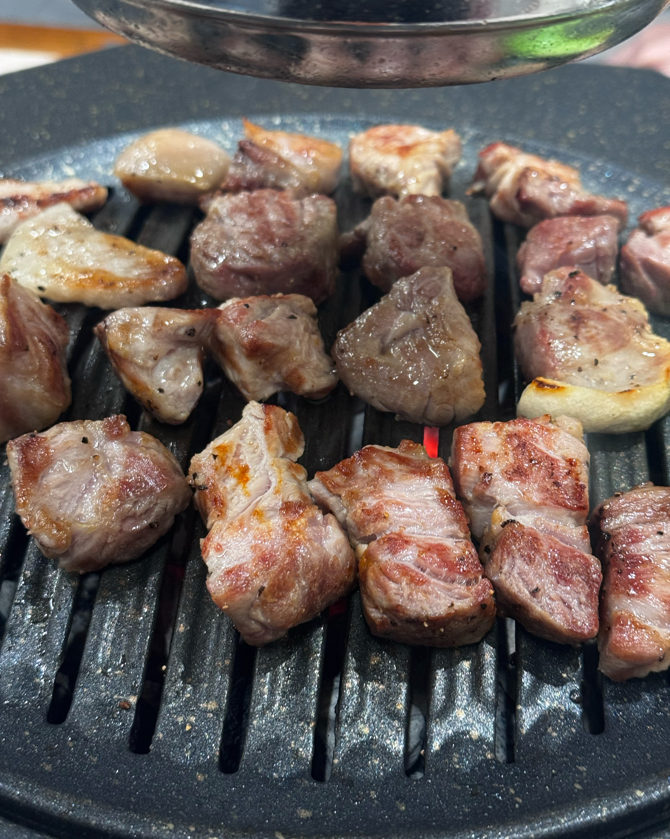 고기 양도 많고! 진짜 맛있어요!! - 불당동 맛집 복돼지집