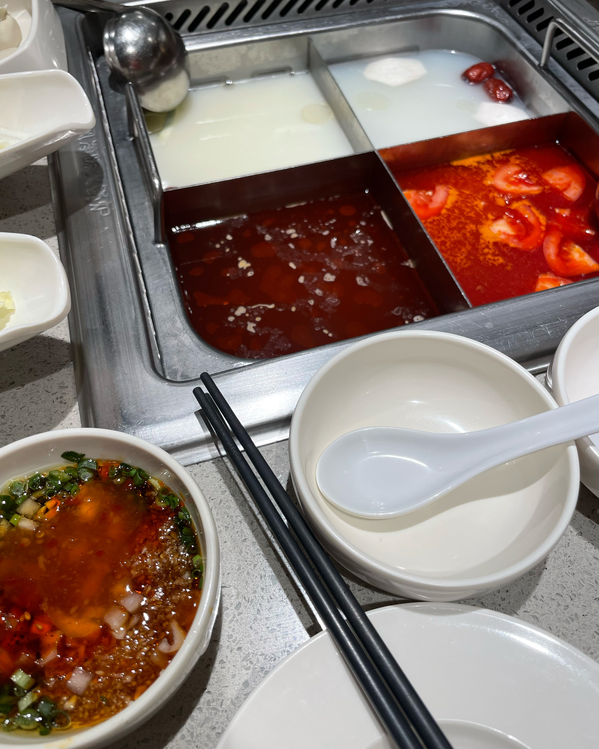 하이디라오 너무 맛있죠~~~ 코엑스지점은 지하에 위치하고 있어서 바깥을 못보긴해요~ 그래도
