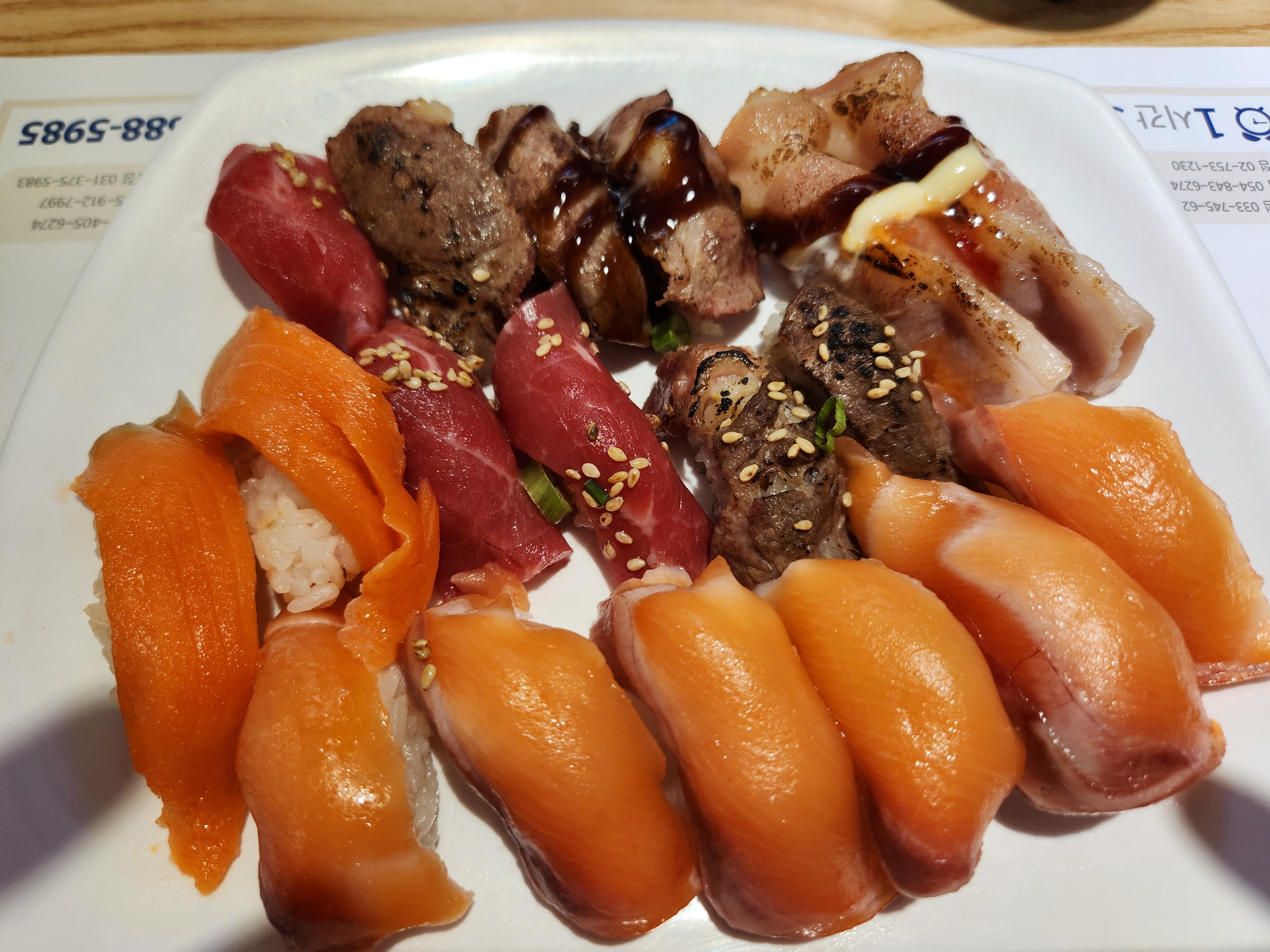 명동에서 맛있는 초밥을 합리적인 가격에 먹을수 있어서 자주 방문하고 있습니다. 평일임에도