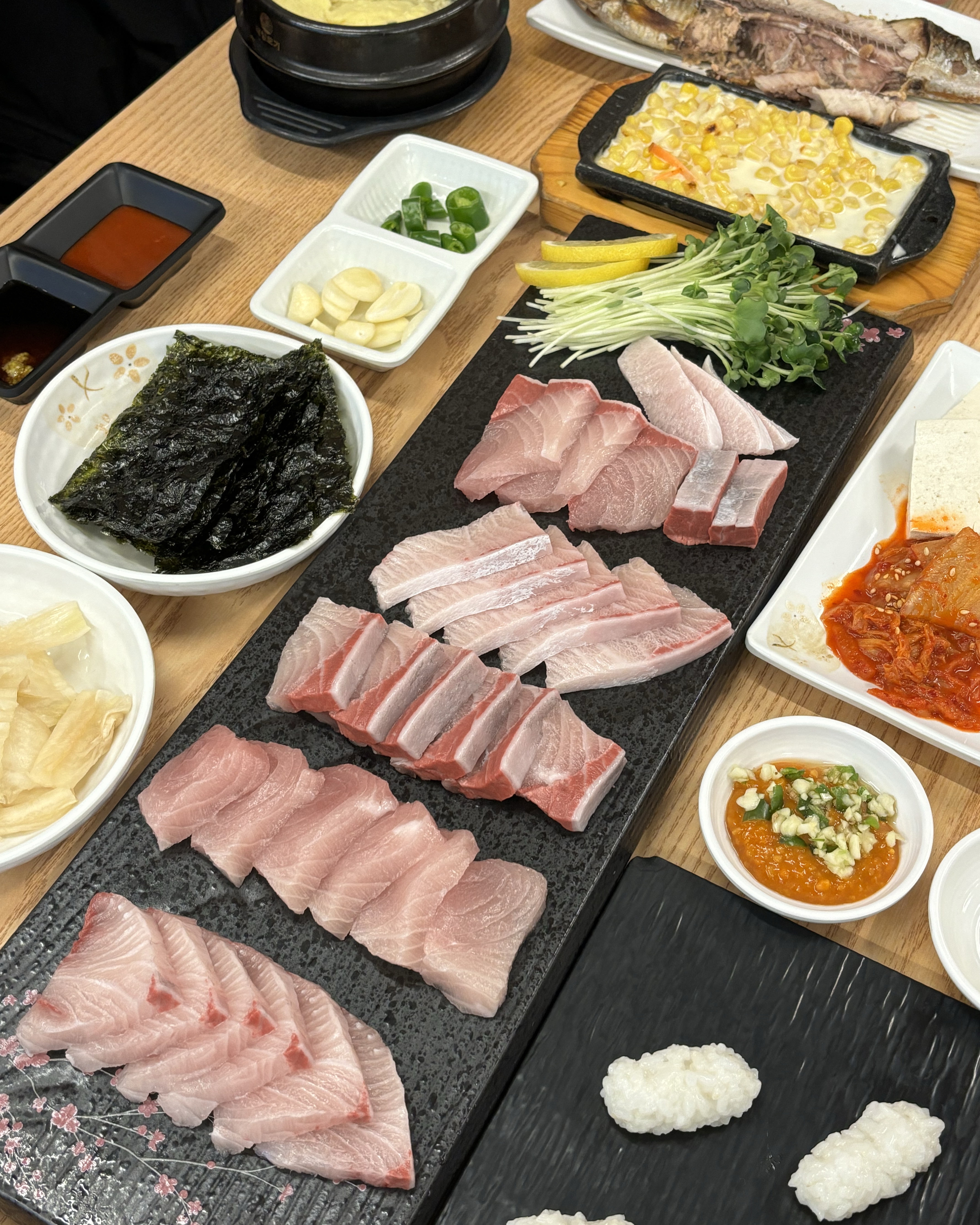 방어 퀄리티가 진짜 원탑이에요!!! 🐟🐟 스끼다시도 구이, 계란찜, 조개탕 여러개가 나와서