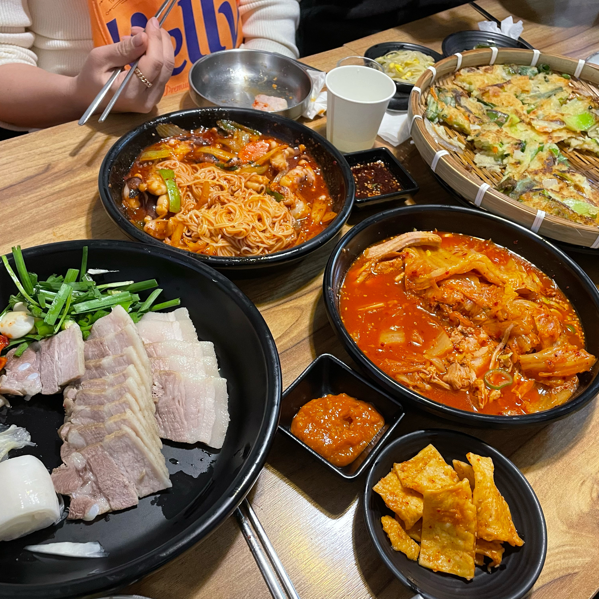Bukchon Dodam, a famous restaurant in Anguk Station
