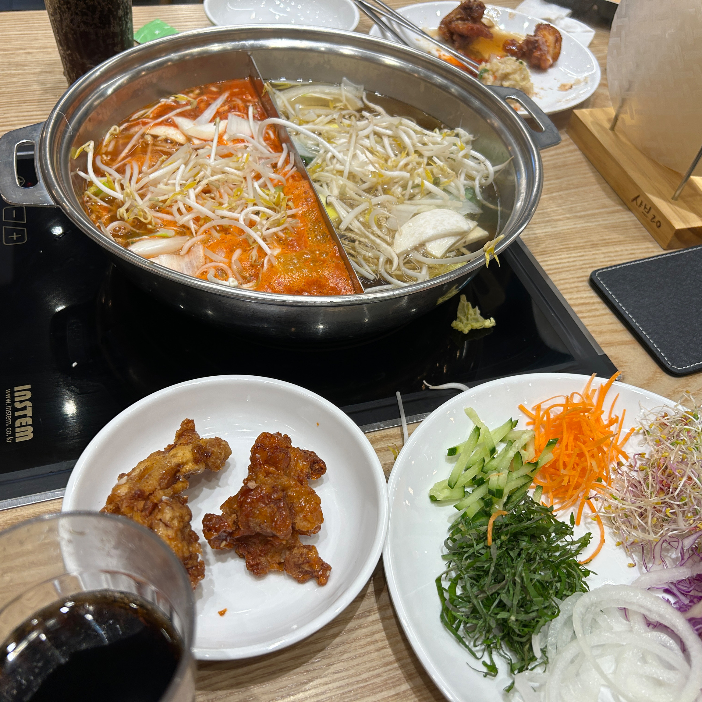 어머니랑 둘이 왔어요. - 부산 동래 맛집 샤브20 동래점