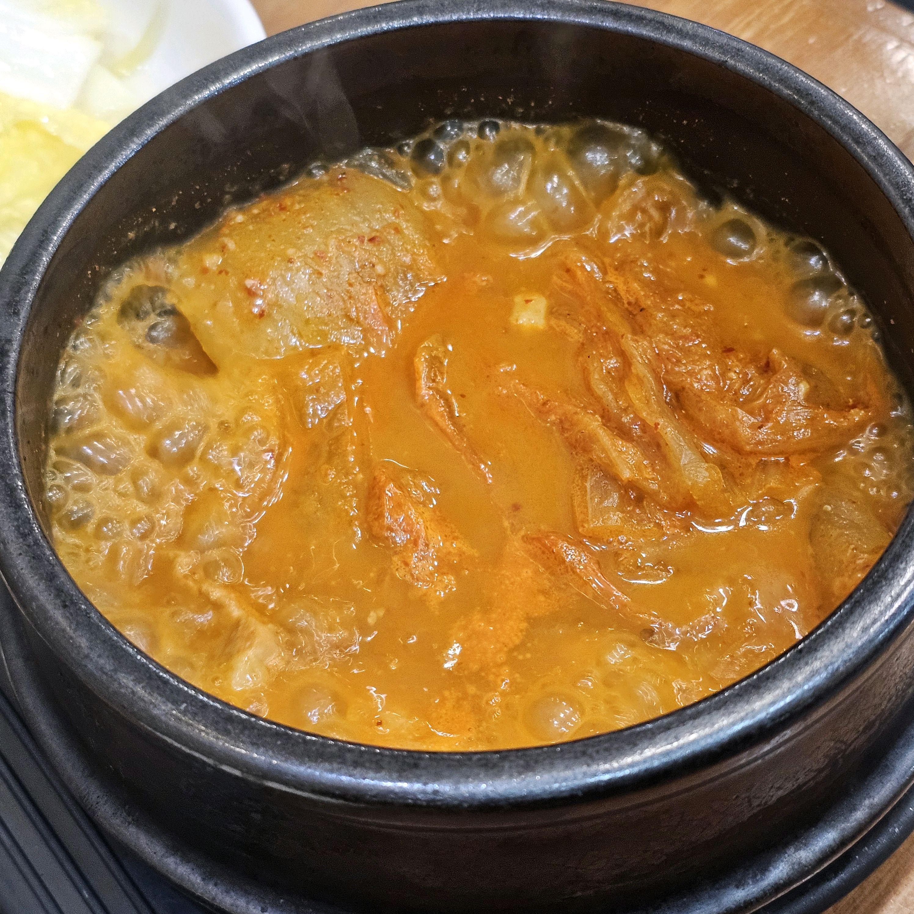 [명동 맛집 신동궁감자탕 명동직영점] 직접 가본 로컬 리뷰