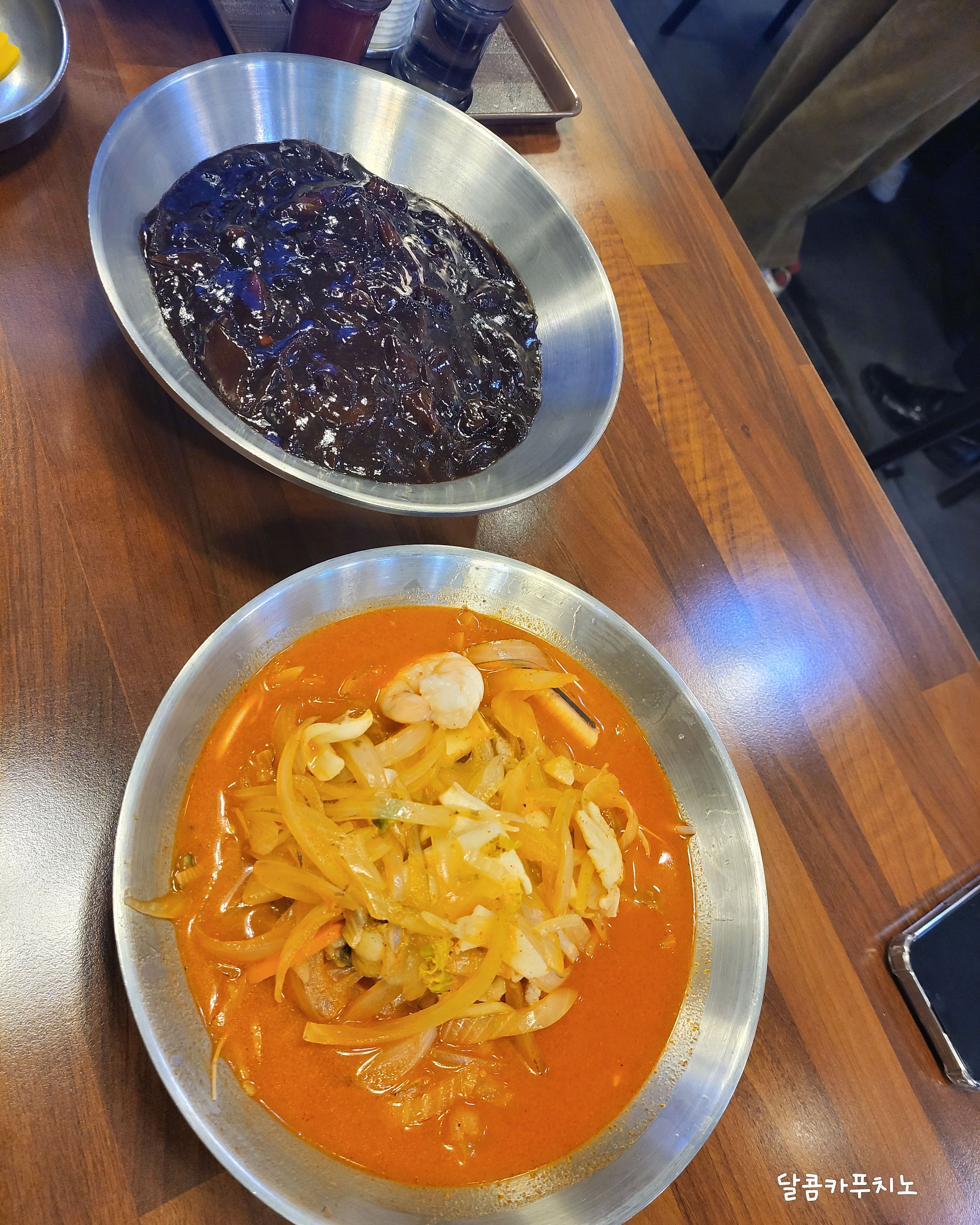Nice restaurant in Jeongbalsan Station, Nichwi 8 Roma