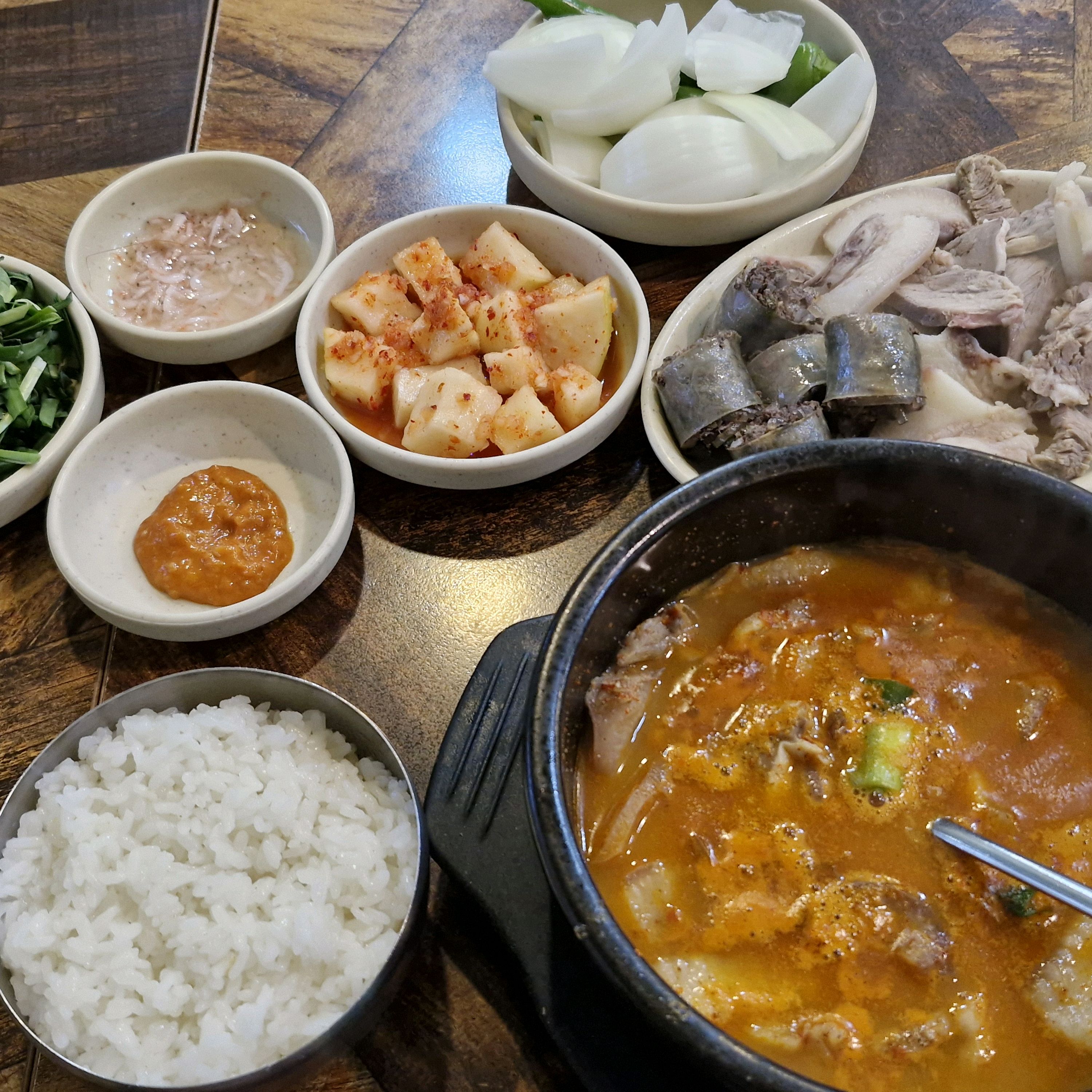 서현역 맛집 25시병천순대국 내돈내산 방문리뷰