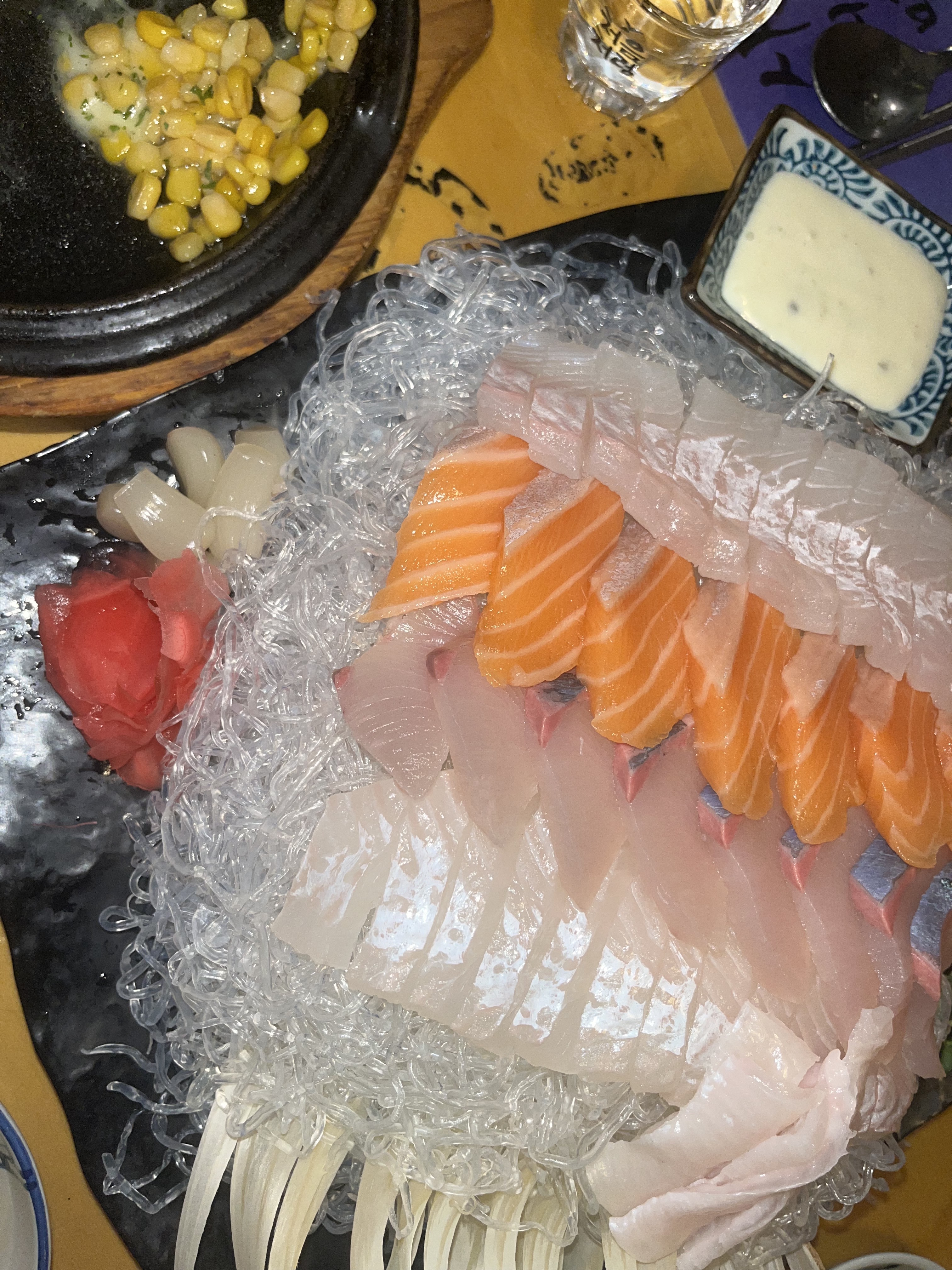 양도 많고 직원 분들도 너무 친절하세요!! - 천호동 맛집 사시미 천호점