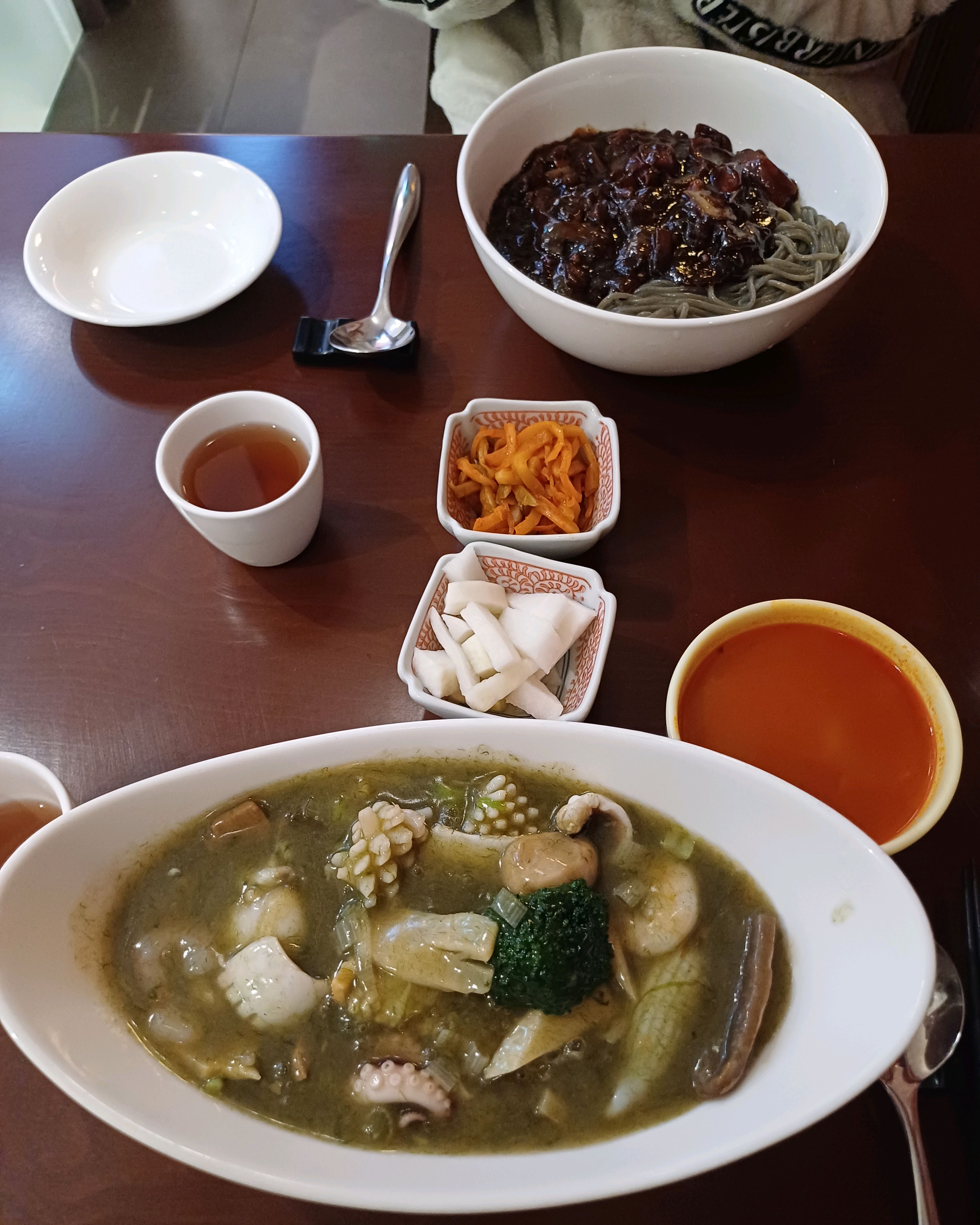 The famous restaurant at Madu Station, Rak Heean Ilsan Branch