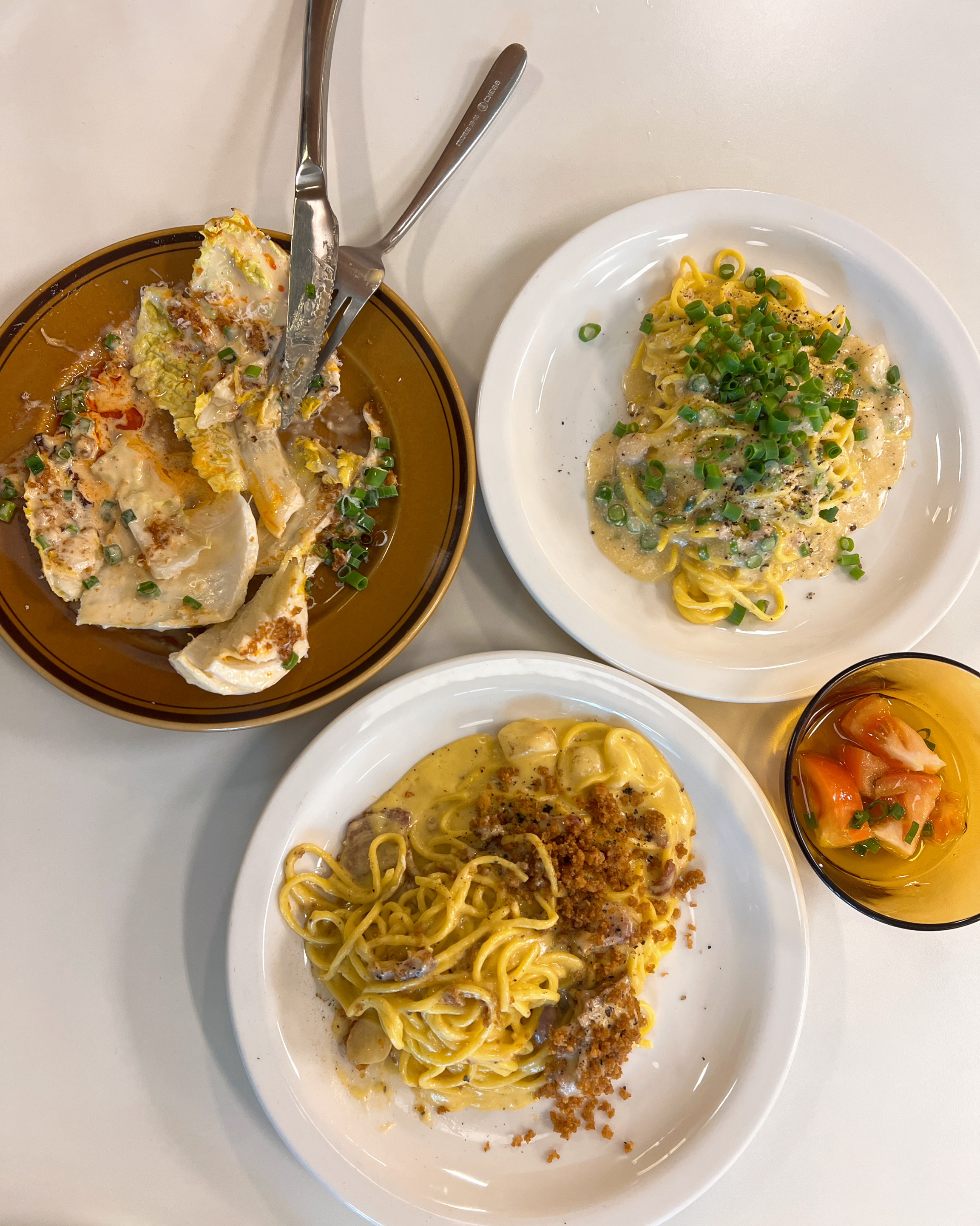 ✔️까르보나라(14천원) 역시 꾸덕한 생면이 너무나도 맛있어요. 양이 많지는 않지만 이 식