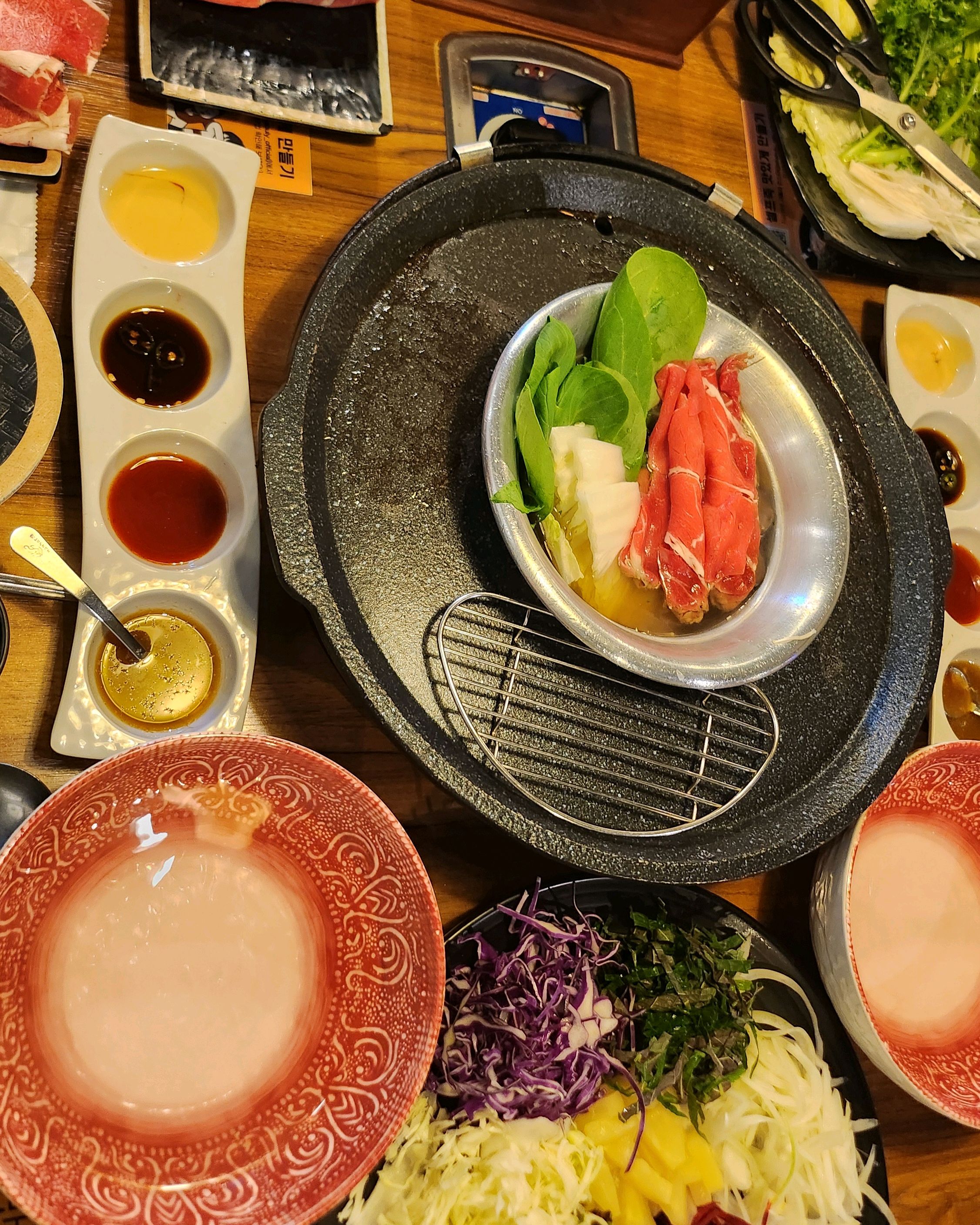Shabli Shinsa Main Store, a famous restaurant in Shinsa Station