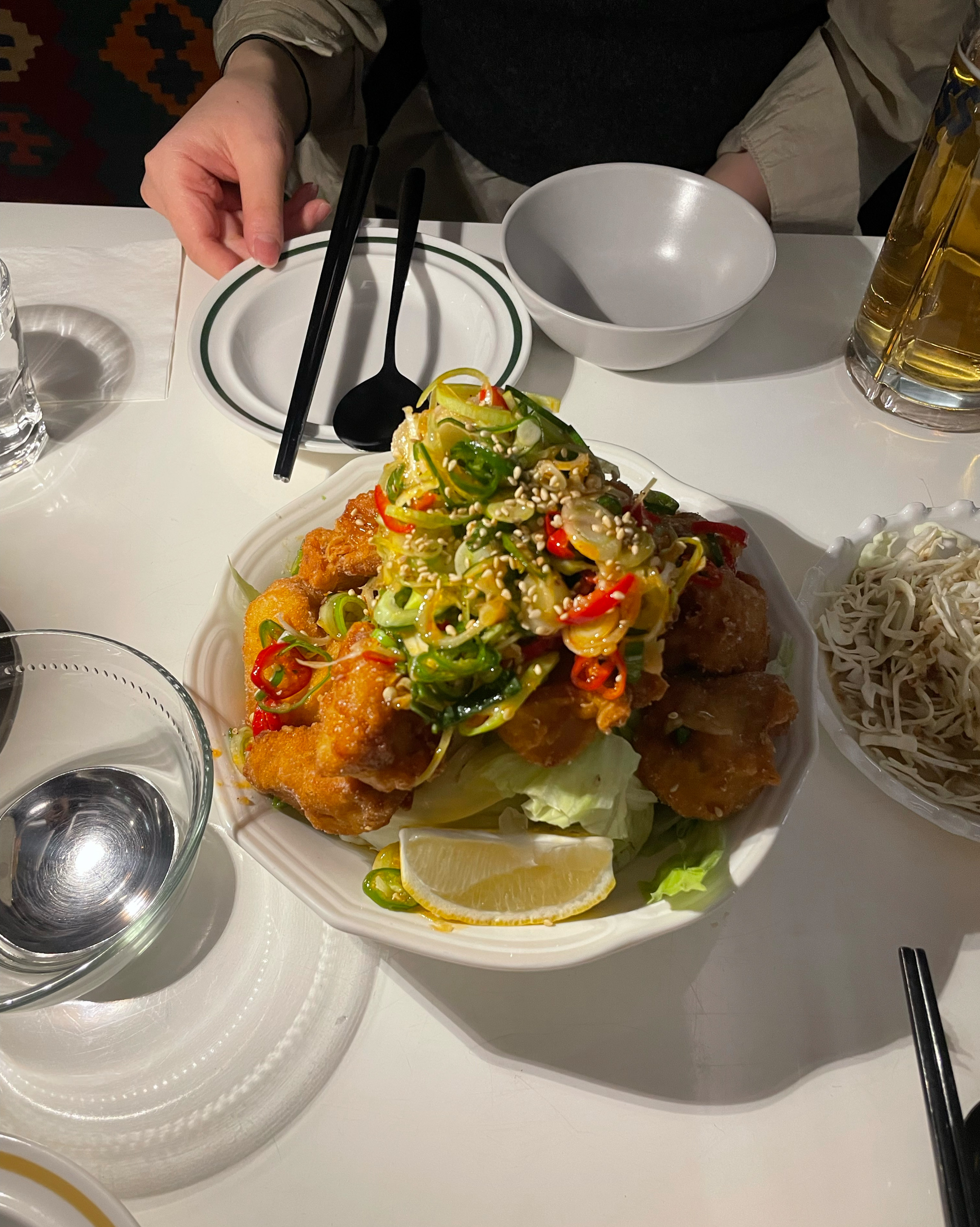 사장님이 친절하시고 음식도 맛있고 분위기도 넘넘 좋은 곳..🤍 고추유린기 새콤달콤하고 바삭