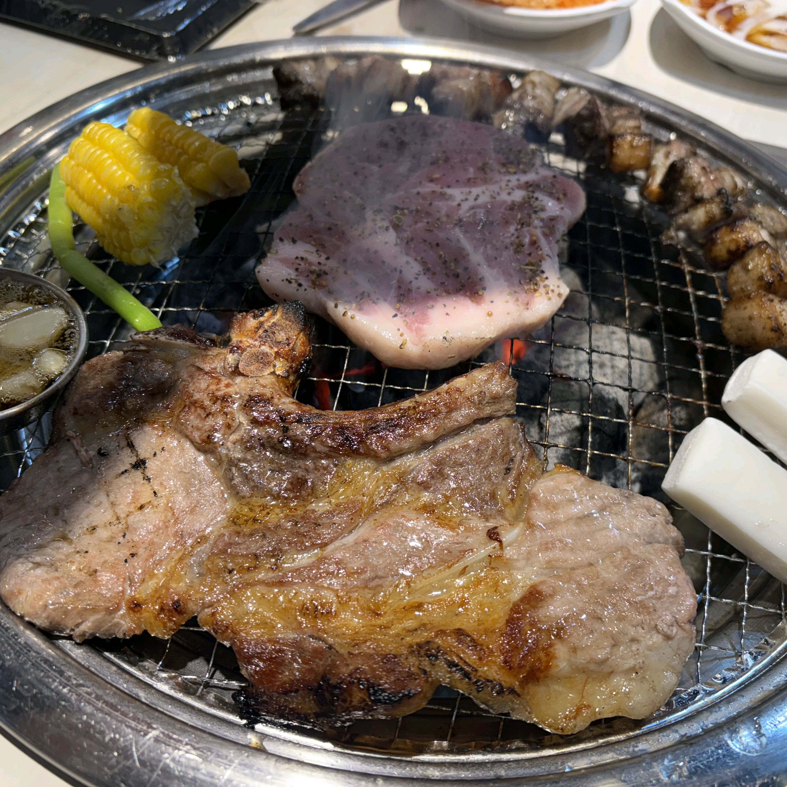 가성비도 너무 좋고 고기도 맛있어요 직원들도 친절하시고 또 먹으러 올게요!! - 하안동 맛집 명륜진사갈비 광명하안점