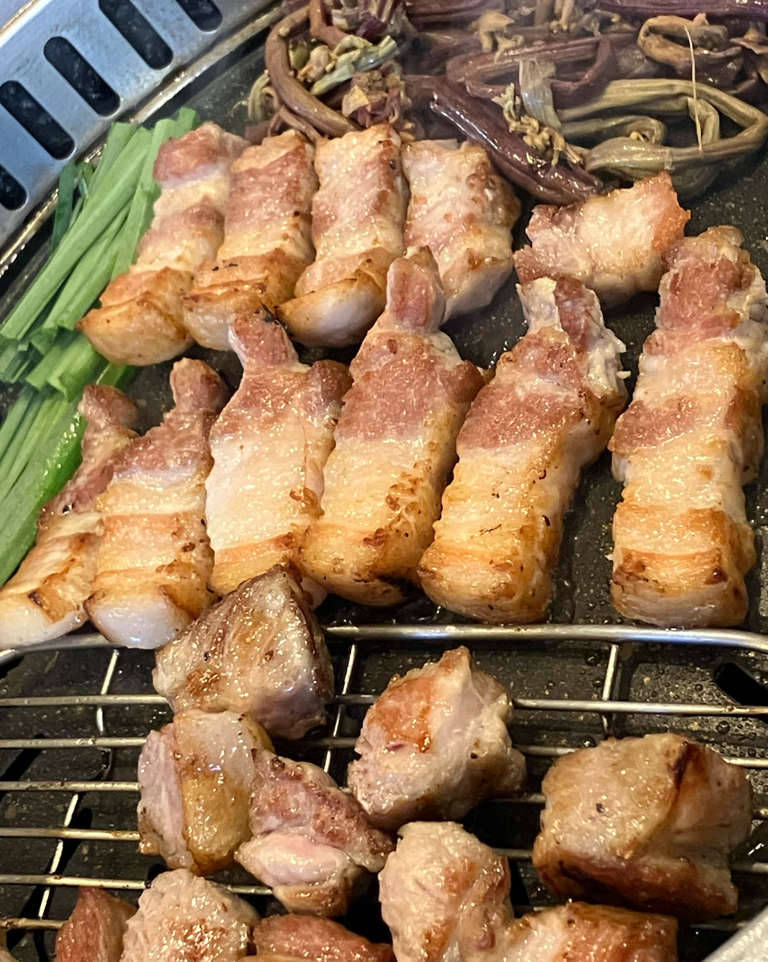 너무 맛있습니다! 지인 추천으로 갔는데 송정에 이렇게 맛있는 고기집이 있다니!! 하면서