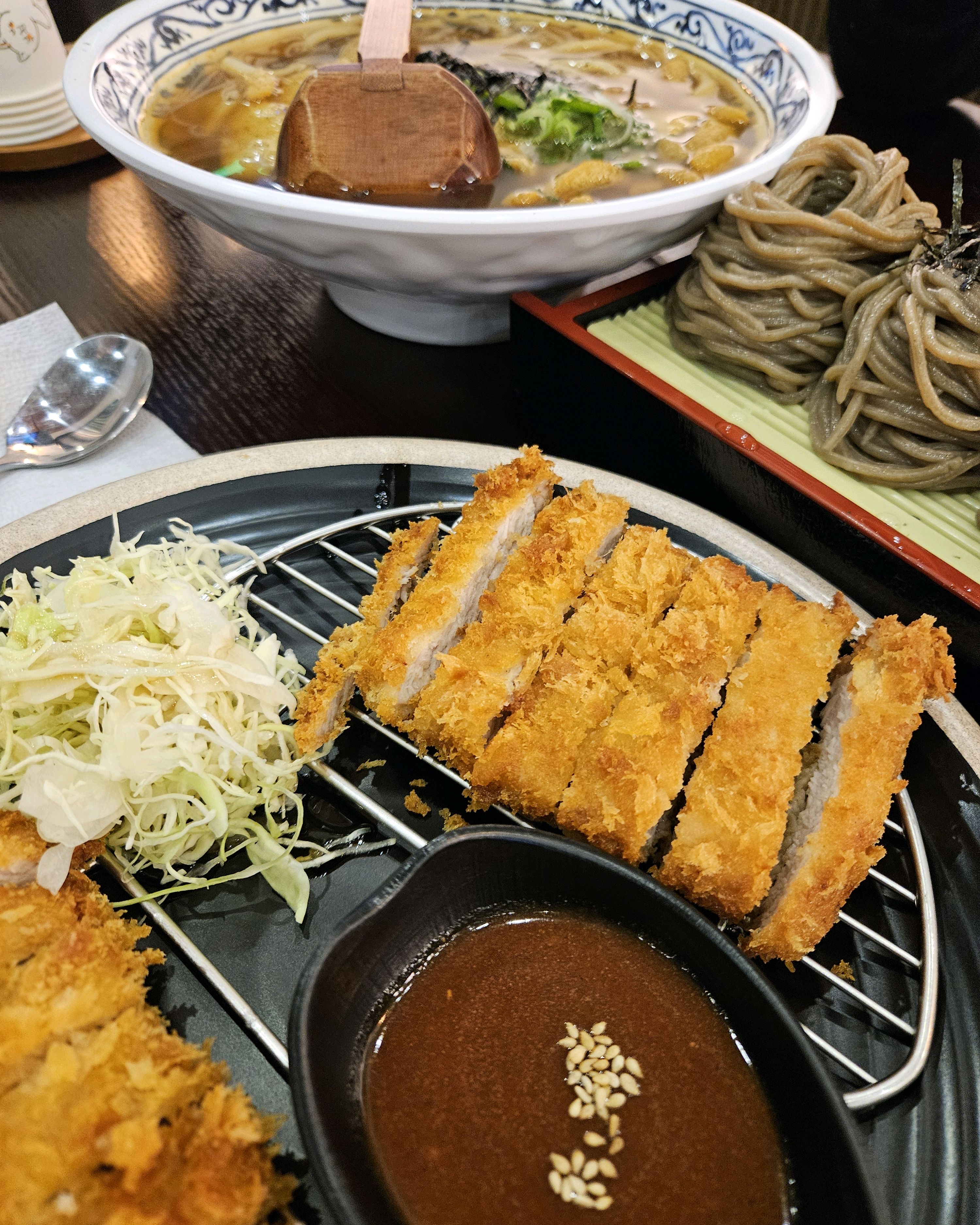 직장 동료들과 다녀왔습니다. 우동도 메밀도, 돈까스도 다 잘 먹었습니다.~^^ - 애니골 맛집 삼동소바 일산동구점