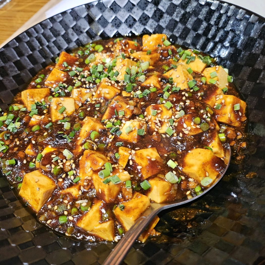 맛있다고 지인분께 듣고, 제가 추진해서 찾아간 음식점이었어요. 예약을 별도로하지 않아 자리