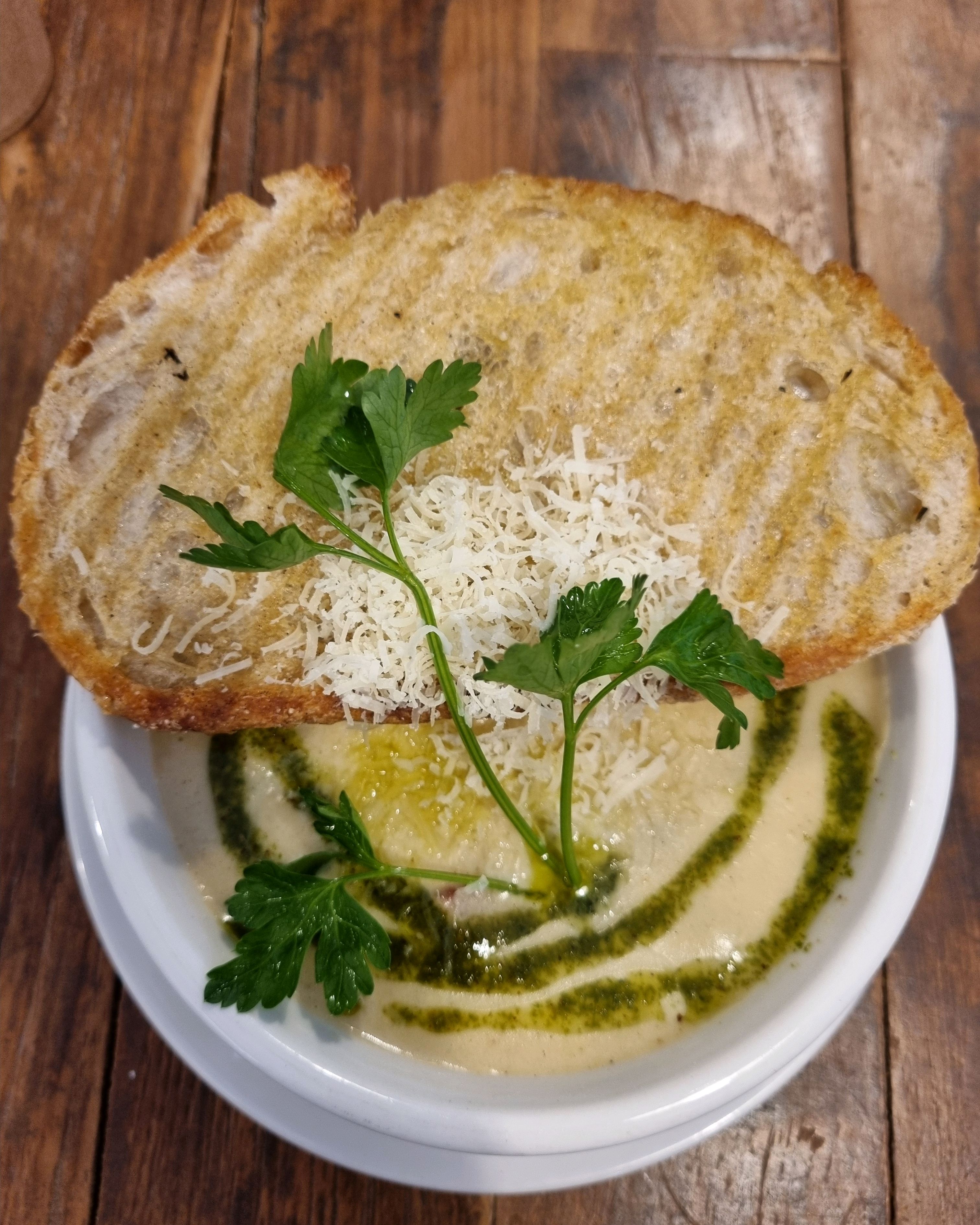망원동에 유명한 카페가 많은데 그 중에 한 곳입니다 - 망원동 맛집 구황작물