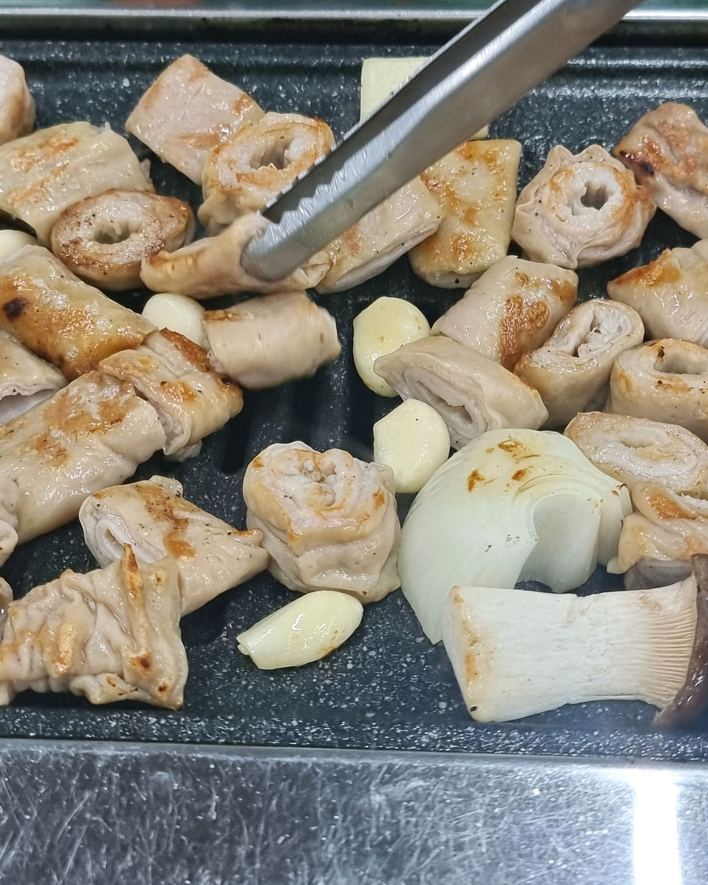 막창이 도톰하고 잡내 안나고 부드러워요. 맛있습니다. - 대구 맛집 효목골막창