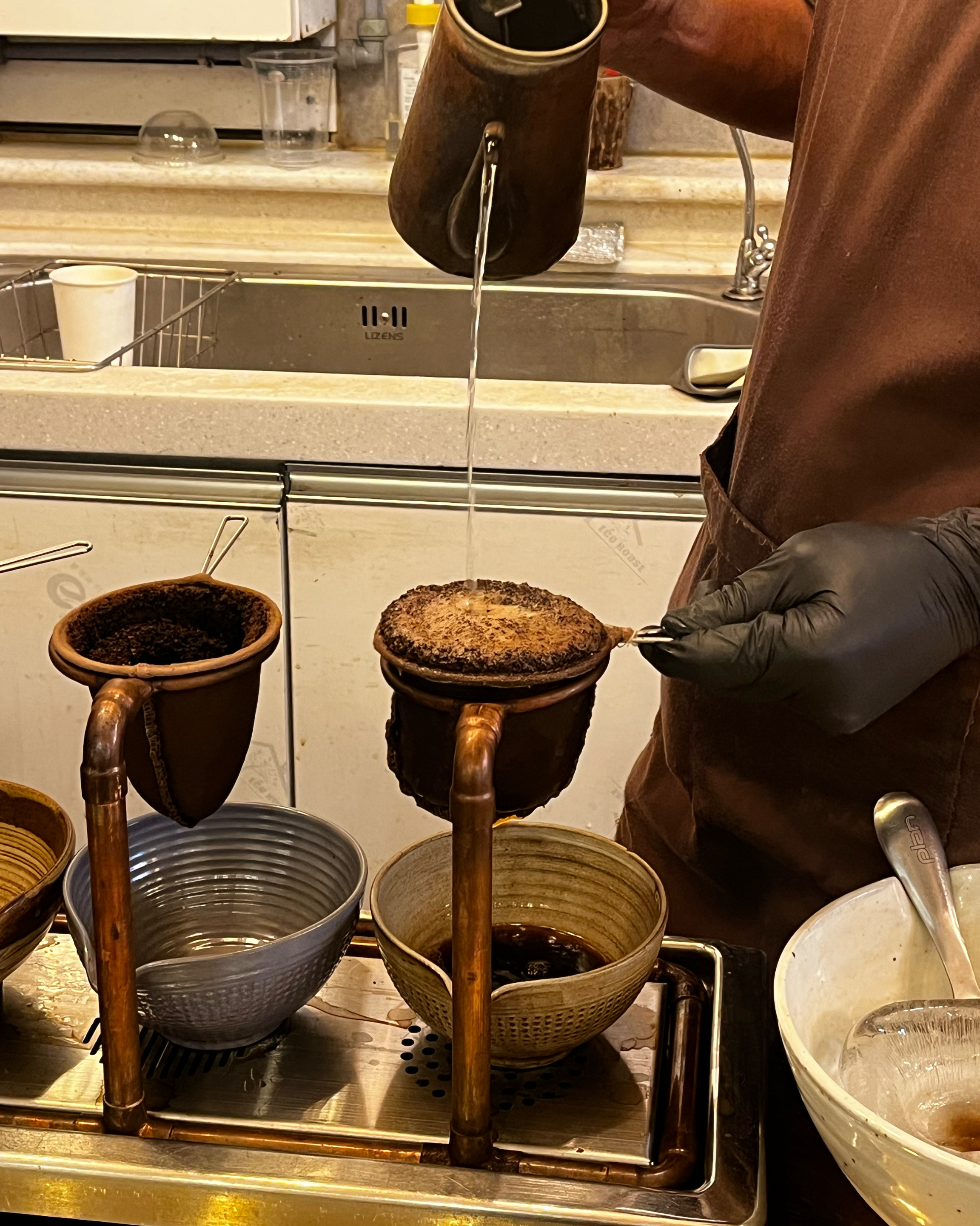 핸드드립장인 사장님께서 직접내려주시는 융커피를 마실 수 있는 곳! 친구의 서치로 방문했어요