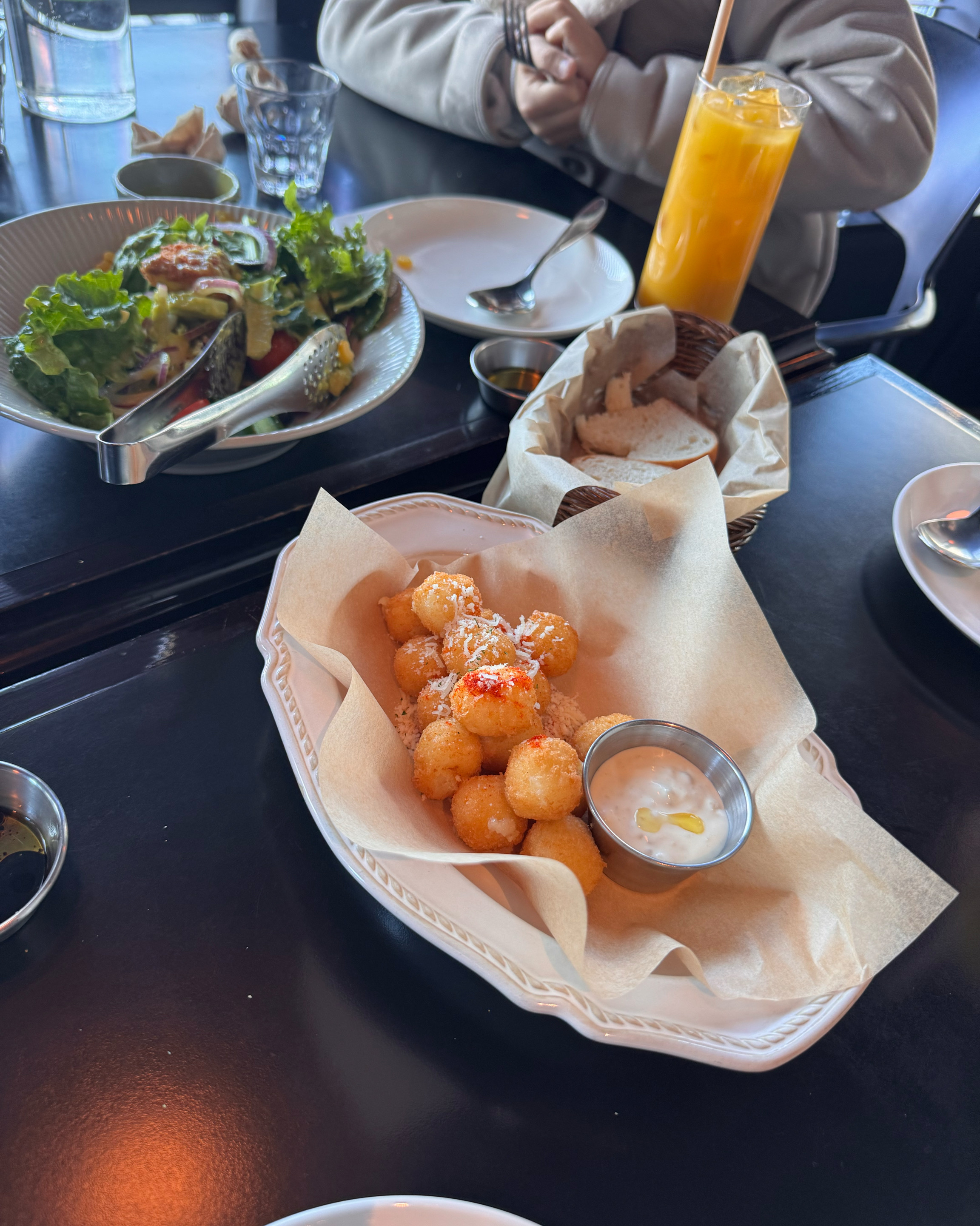 양은 좀 적어요 - 천호동 맛집 라그릴리아 천호점
