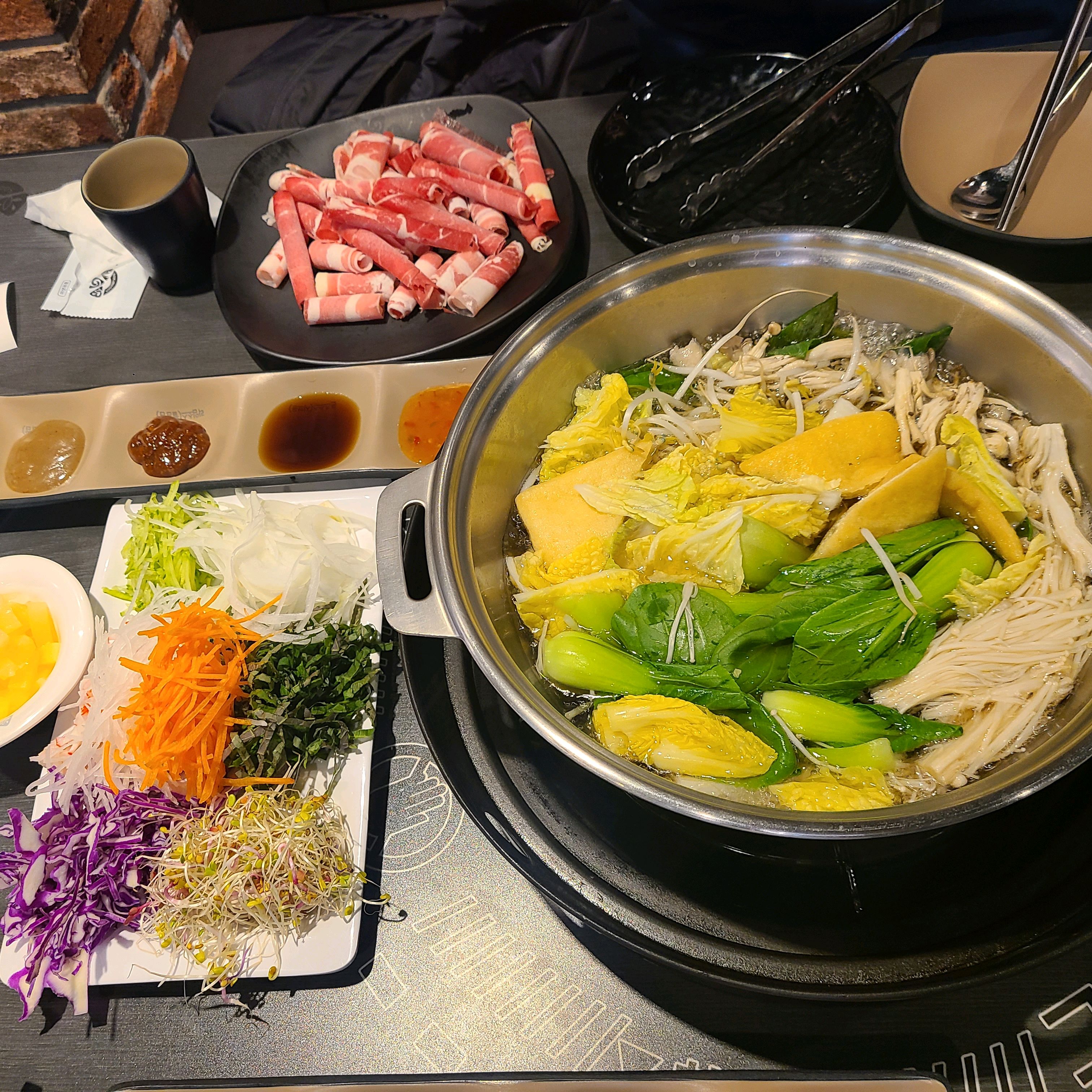 샤브와 월남쌈을 한번에~~ - 공릉역 맛집 소담촌 공릉역점
