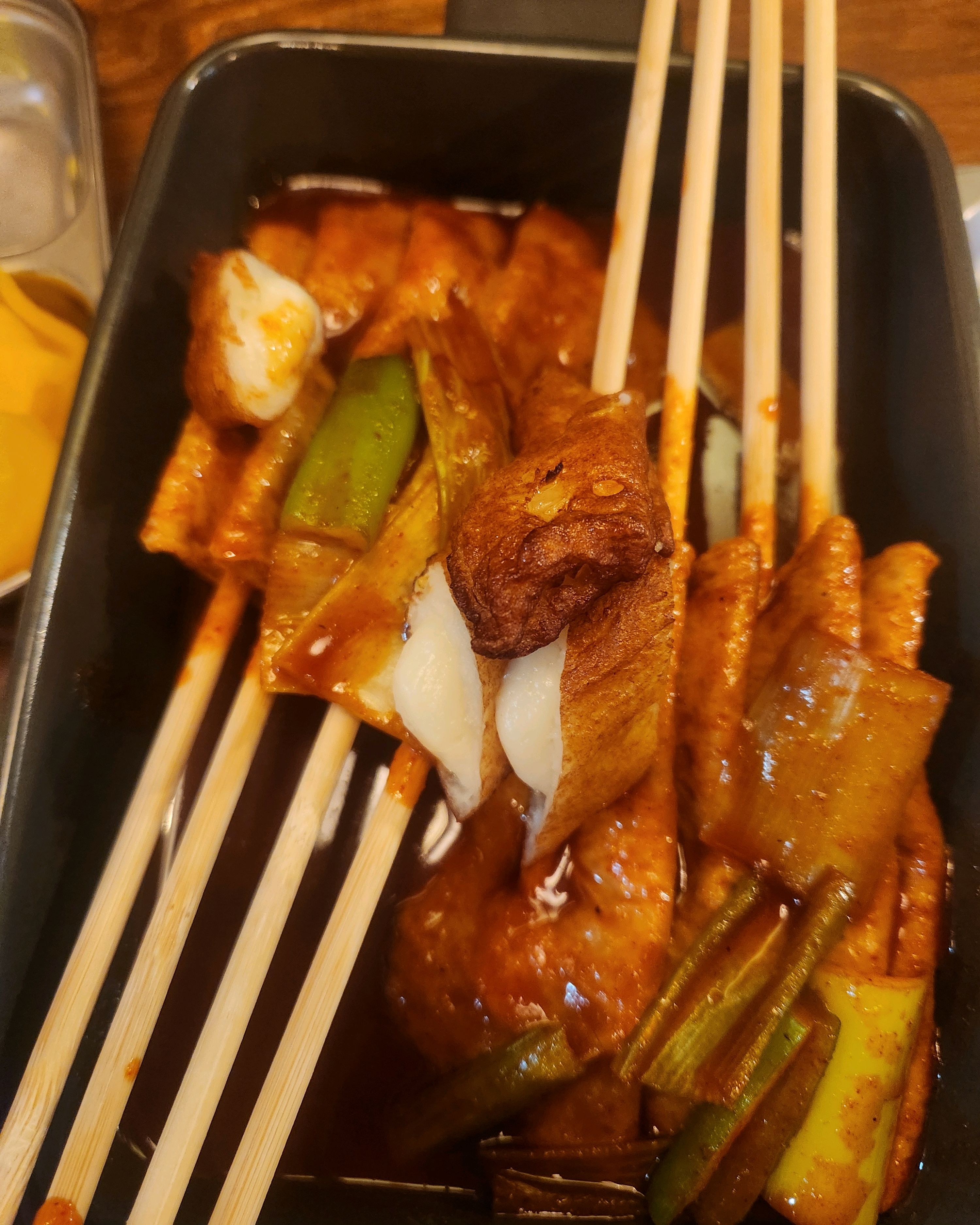 지인들이 자주 다니는데, 저도 드디어 와봤어요 ! - 권선동 맛집 황금뎅