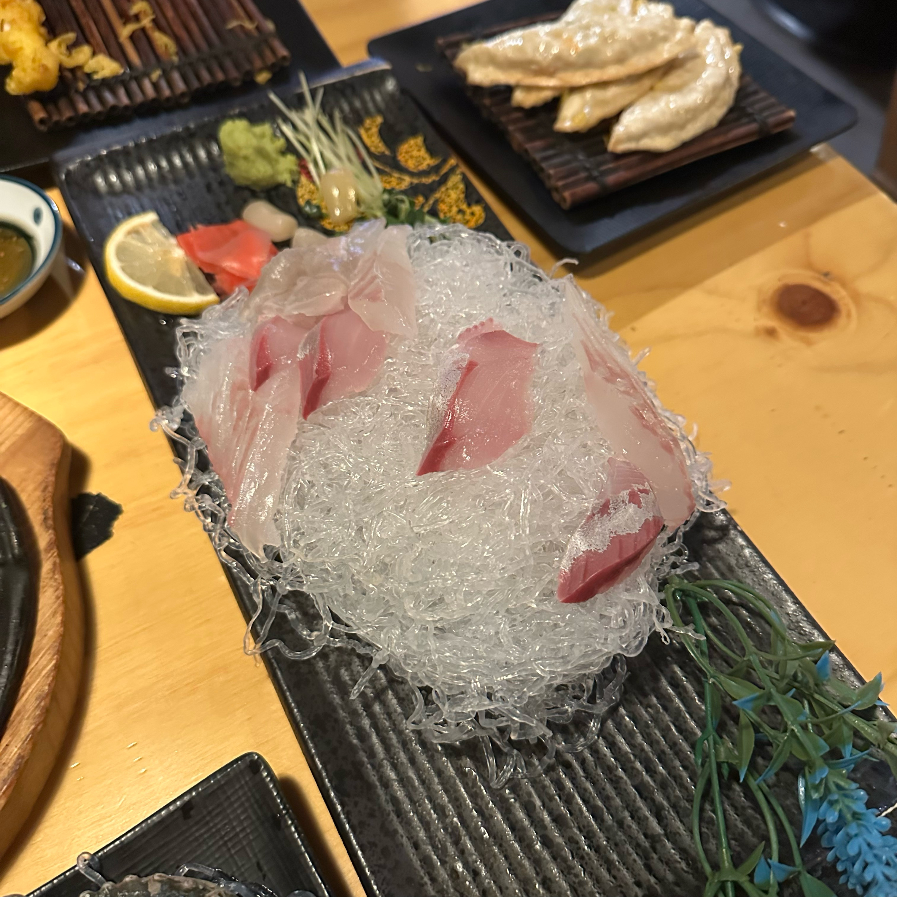 천호에서 데이트할때면 자주 오는 횟집입니다. - 천호동 맛집 사시미 천호점
