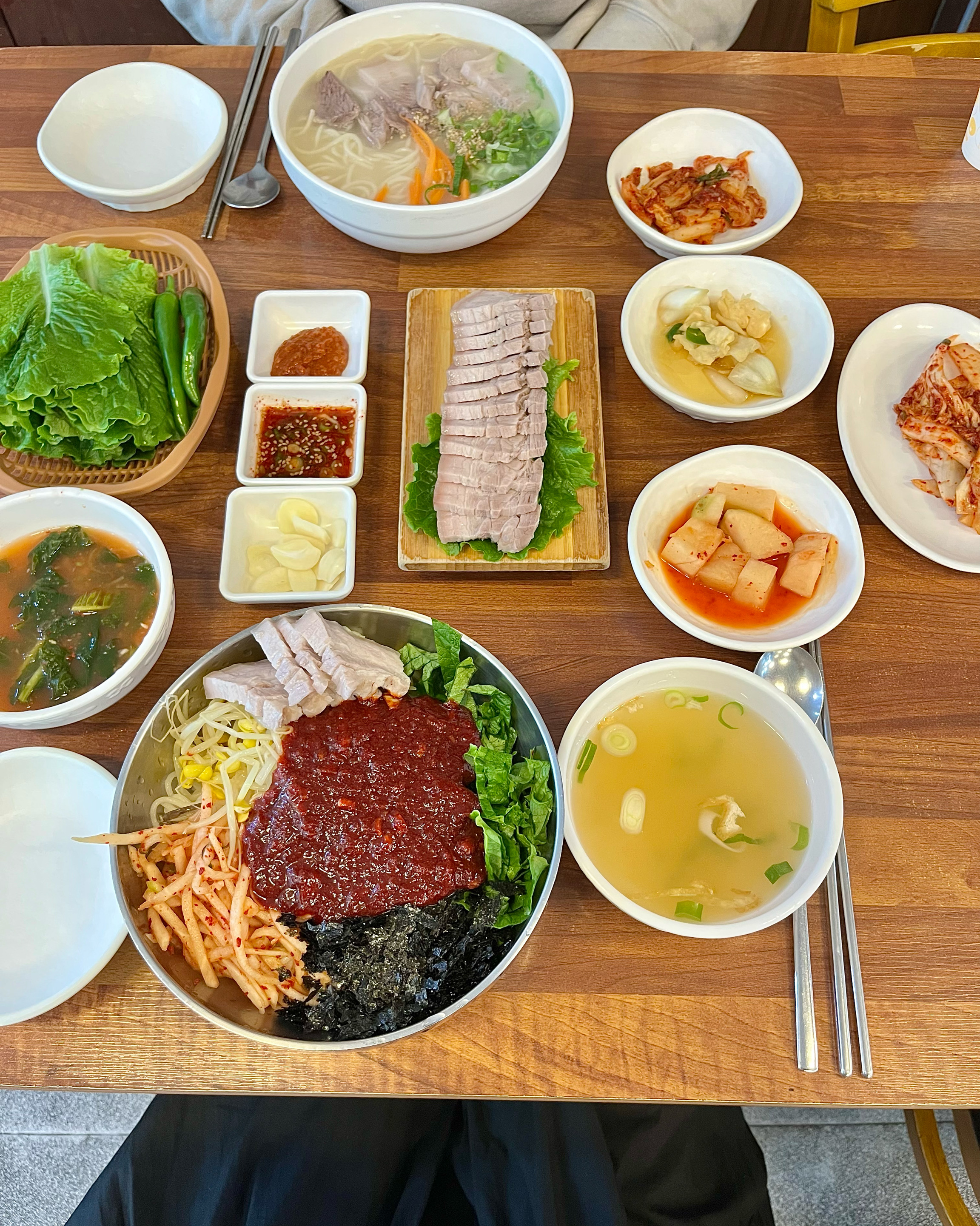 제주여행 마지막날 점심으로 들린 곳인데, 블루리본 받은 곳은 역시 다른가봐요,,🥹🧡 저는 