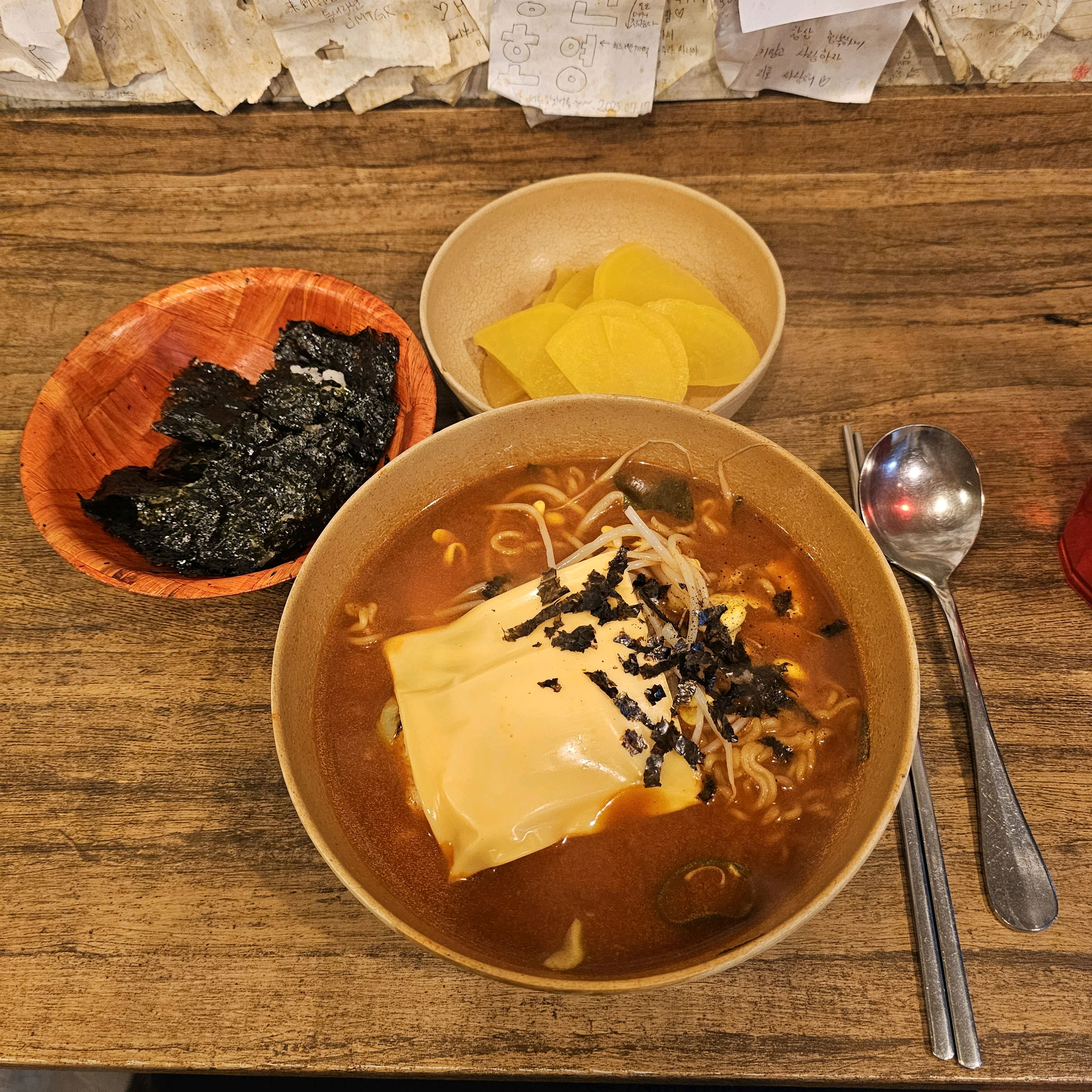 [명동 맛집 틈새라면 명동본점] 직접 가본 로컬 리뷰