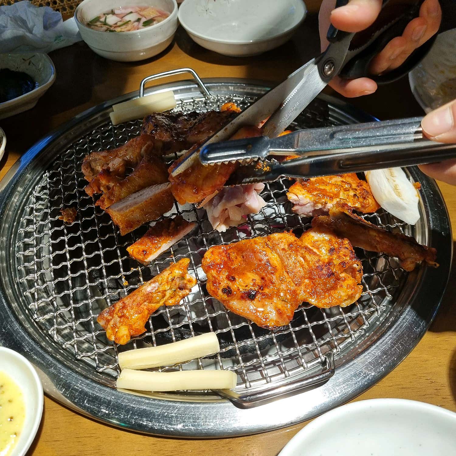 숯불과 닭갈비 이미지