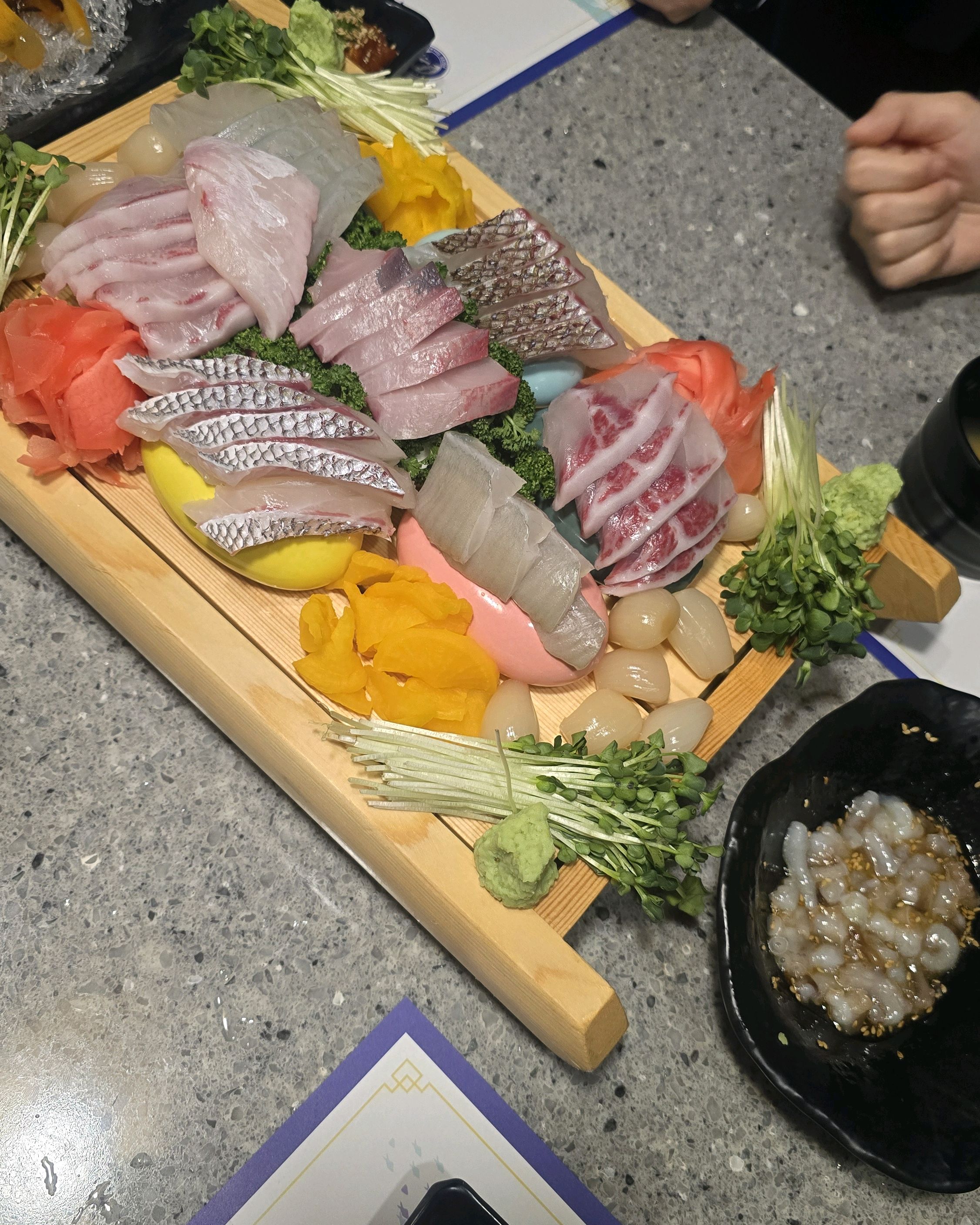 생일기념으로 왔는데너무친절하시고~~~맛도있구 너무 좋았습니당~^^ - 야탑 맛집 물고기자리 야탑점