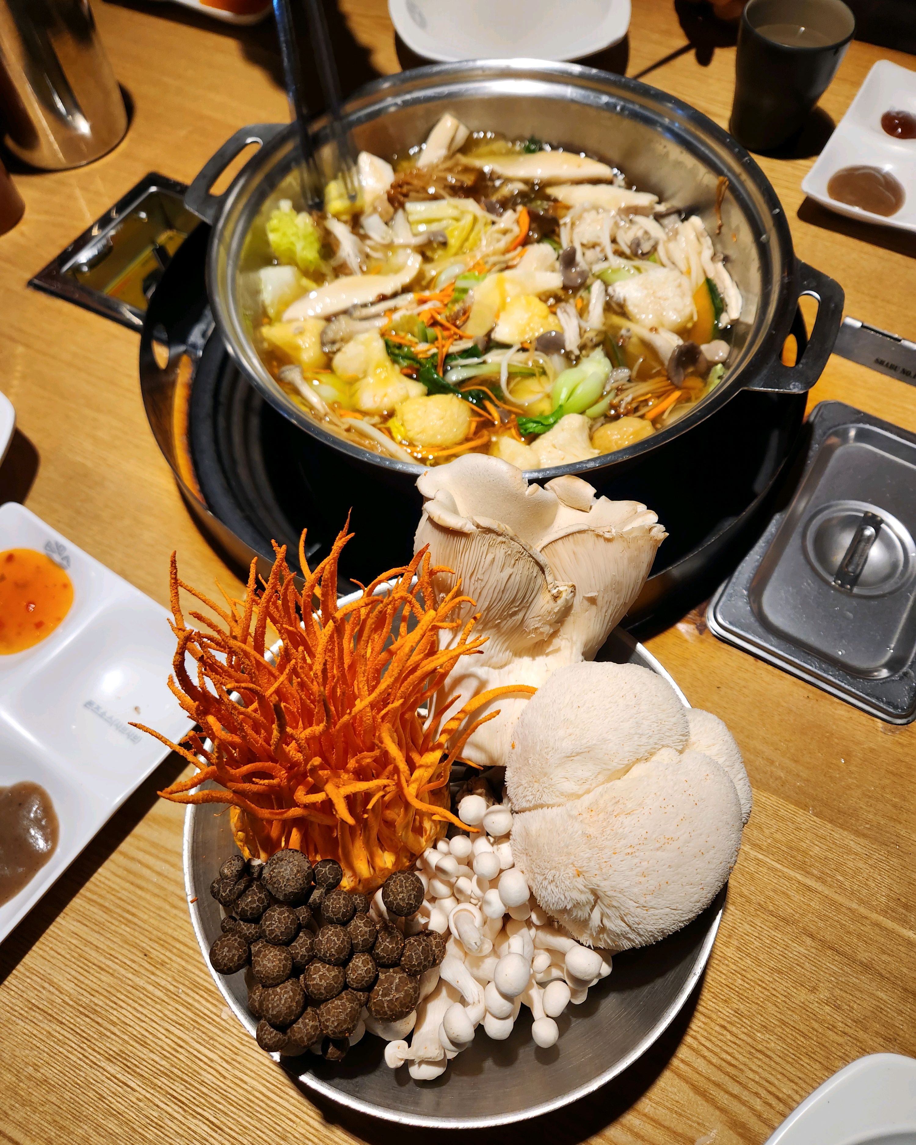 와규 버섯샤브로 주문했는데 - 미아사거리 맛집 소담촌 미아사거리점