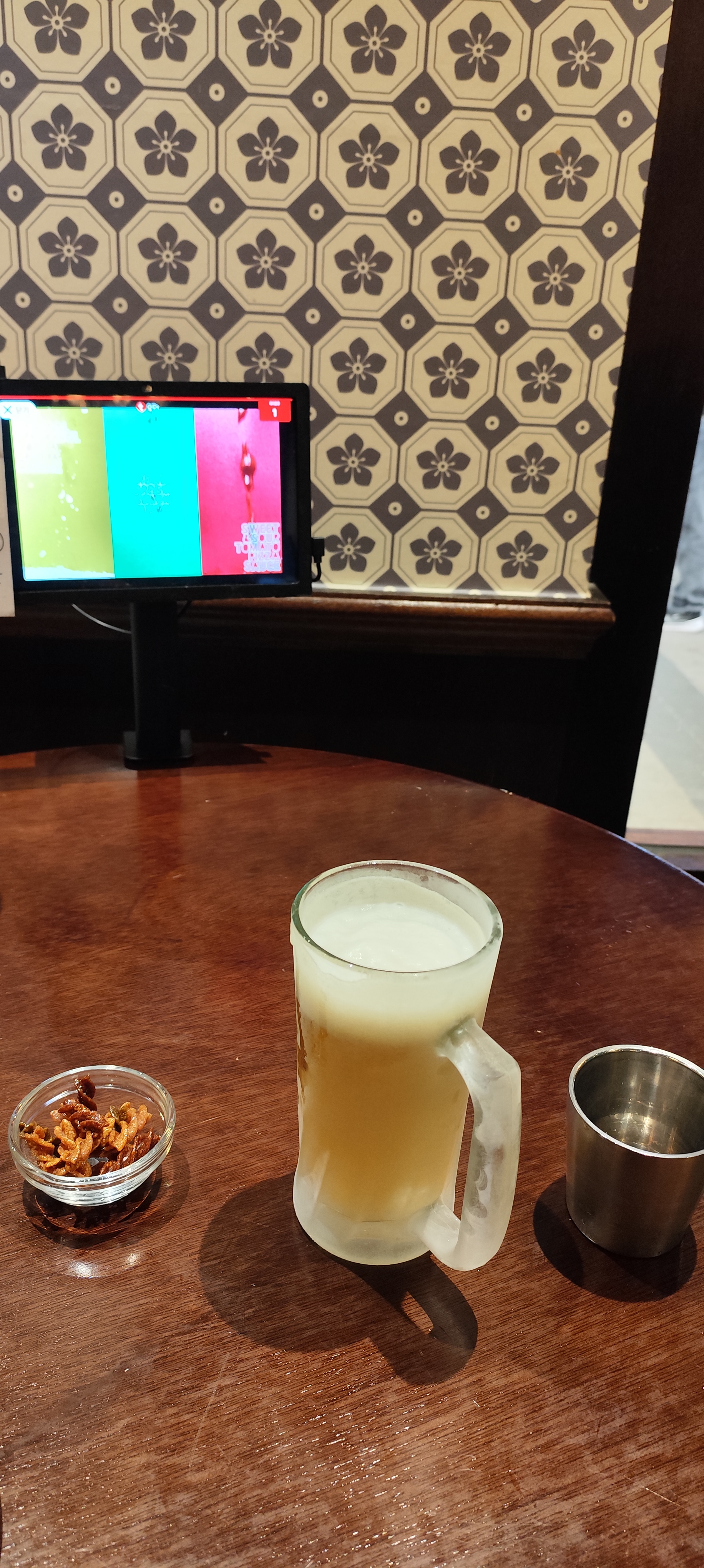 맛난 안주와 시원한 맥주가 아주 좋은 가게입니다. 특히 바삭한 피자가 정말 ㅎㄷㄷㄷㄷ - 천호동 맛집 금별맥주 천호로데오점