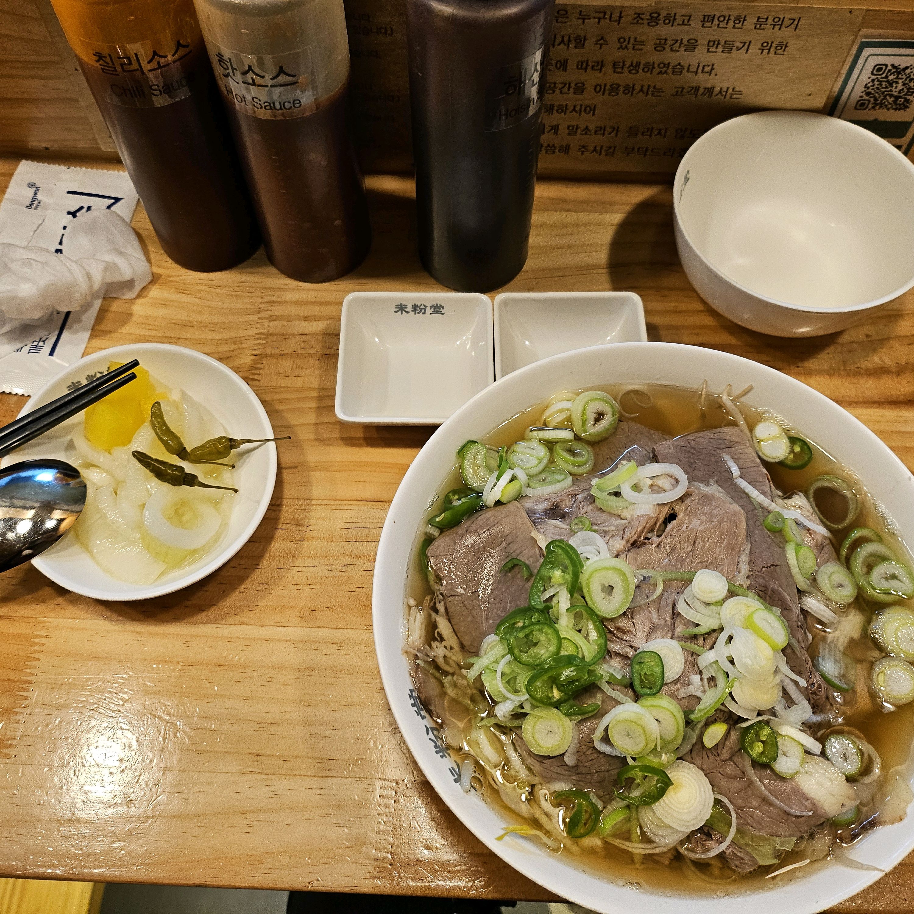 가끔 근방에 들리면 오는 곳입니다. 혼자서 조용히 혼밥 하기 너무 좋아요 - 맛은 항상 좋