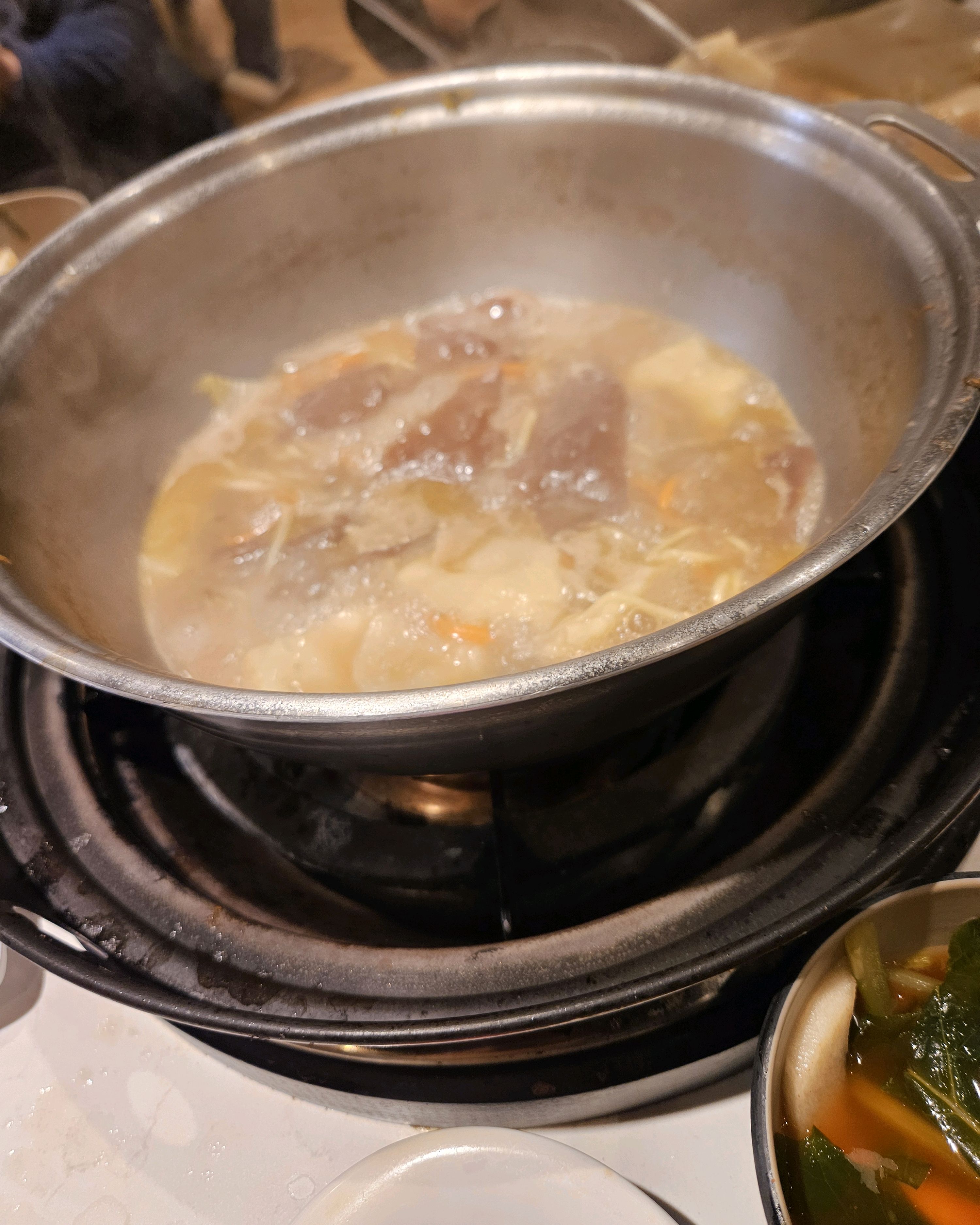 수색동의 유일한 샤부샤부 판매점일 것 같은데 친절하시고 맛있어요 - 디지털미디어시티역 맛집 소담촌 수색상암DMC점