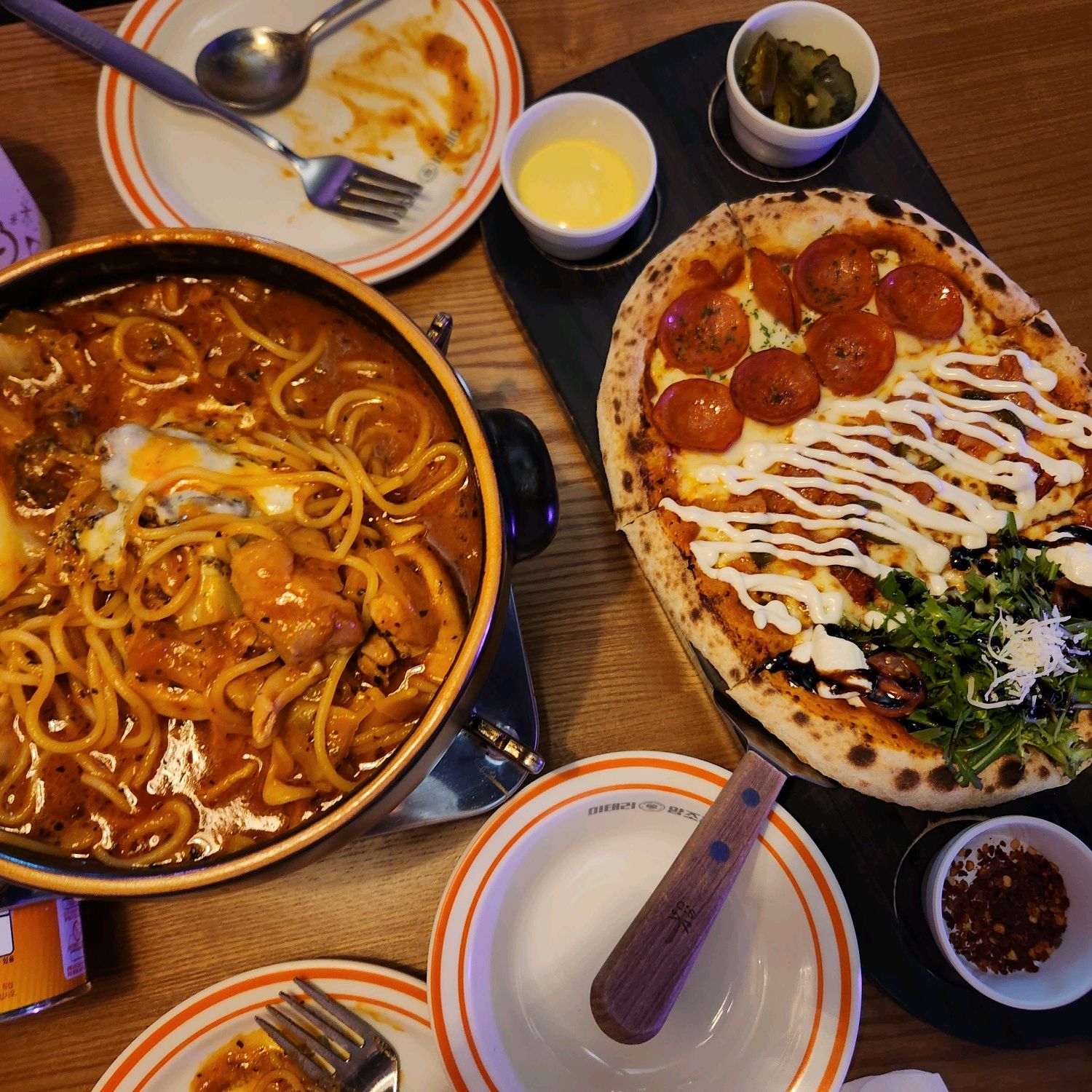 안주먹으려고 술먹는 사람 나야나!! 안주가 넘 맛있고요 분위기도 좋아서 데이트 코스로도 추