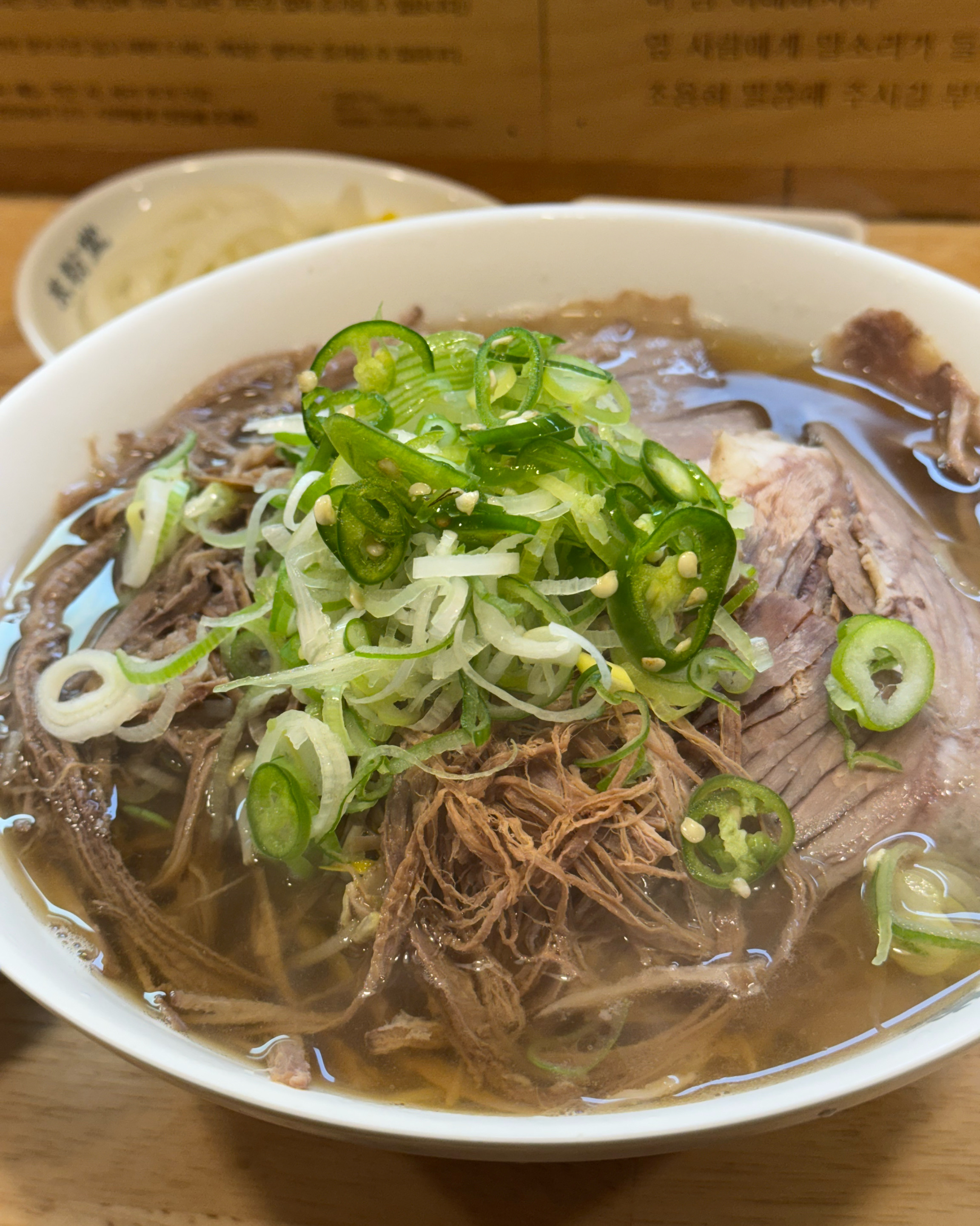 오늘 점심도 미분당으로 맛잇게 해결~ 쌀쌀한 날씨에 잘 어울려요! 고기양이많아서 너무좋아요