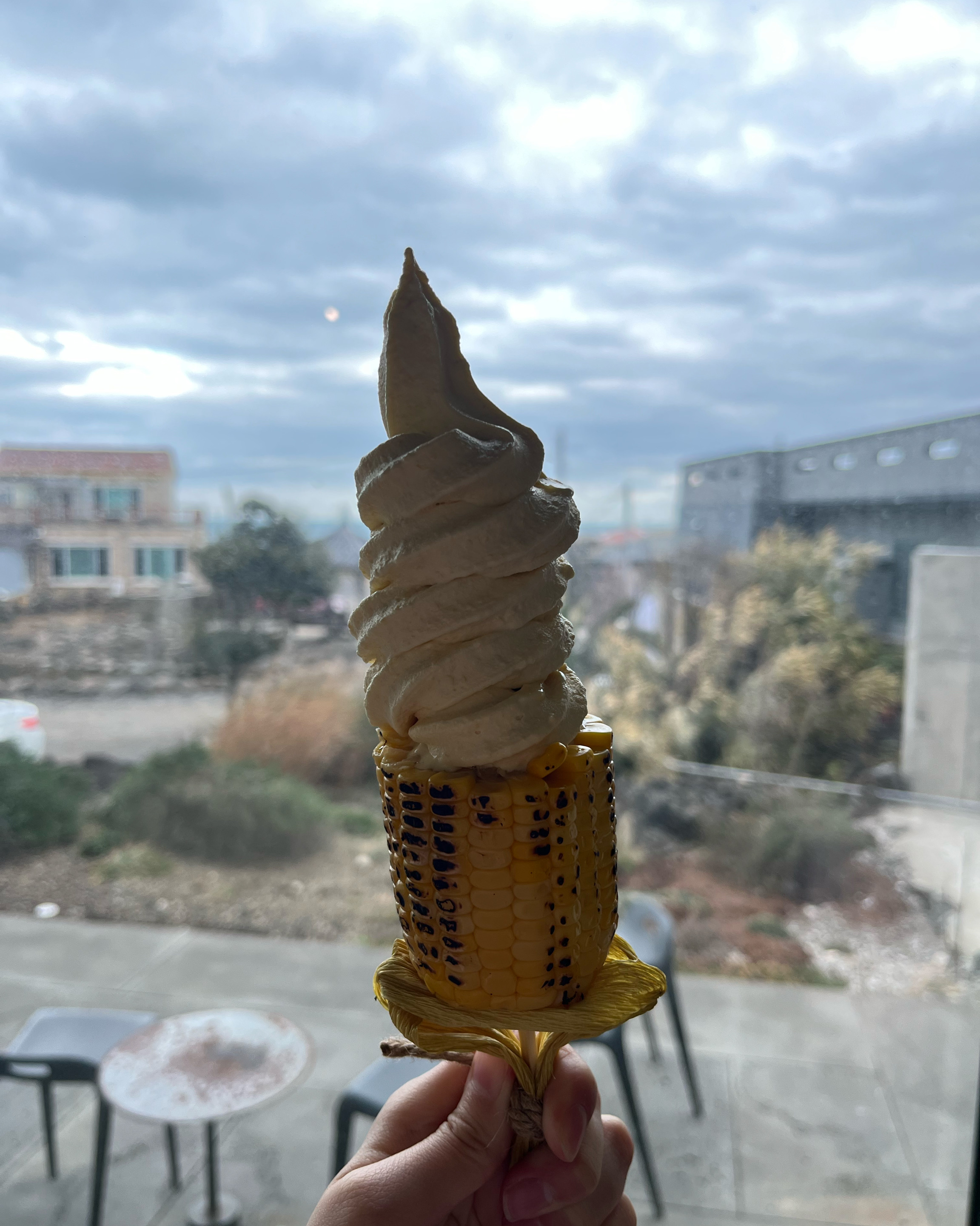 옥수수아이스크림 강추 !!! 라떼도 먹어보고 싶었는데 배불러서 못먹었어요 ㅠㅠ 담에 꼭 재