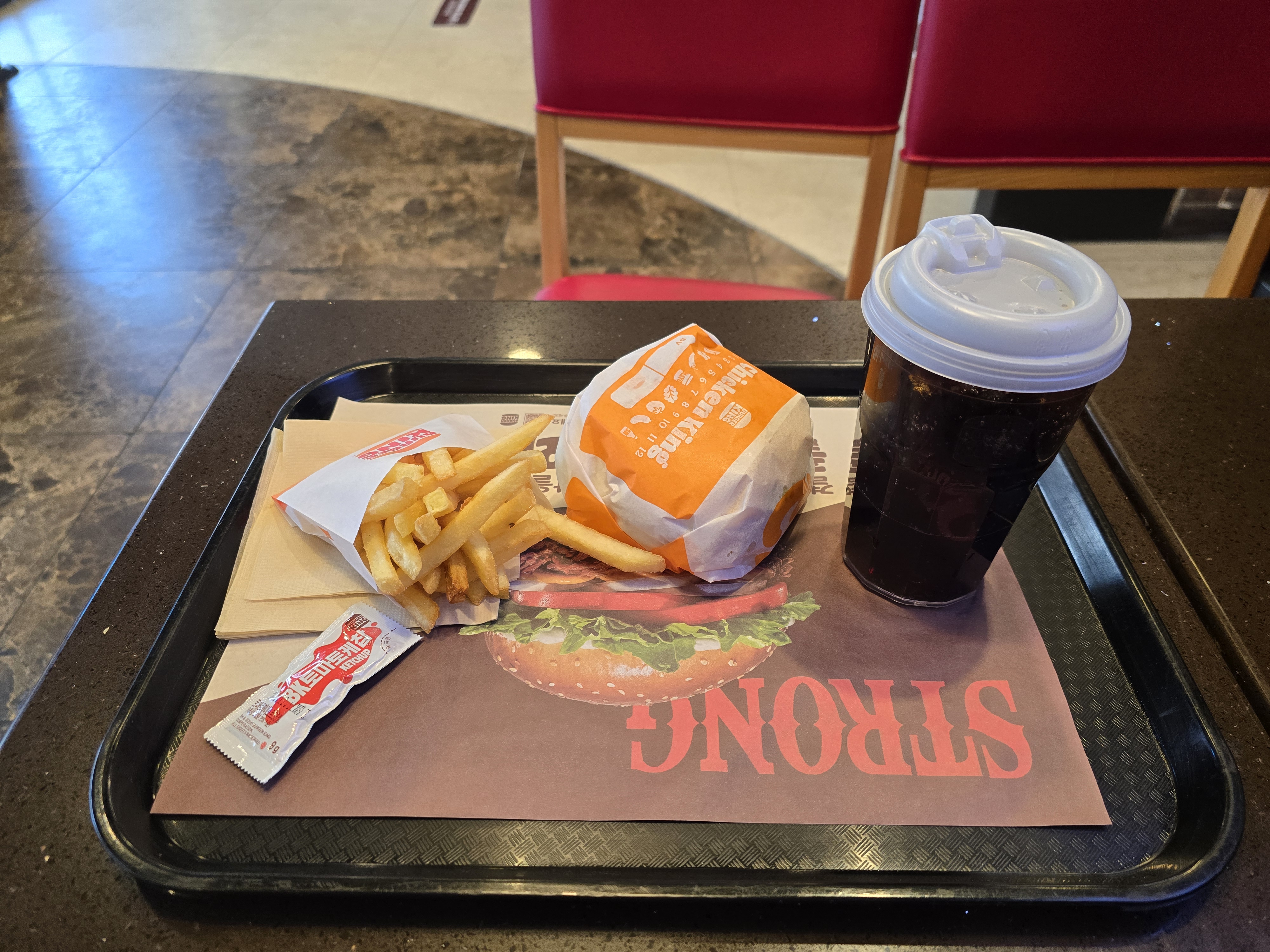 버거, 감자튀김, 콜라