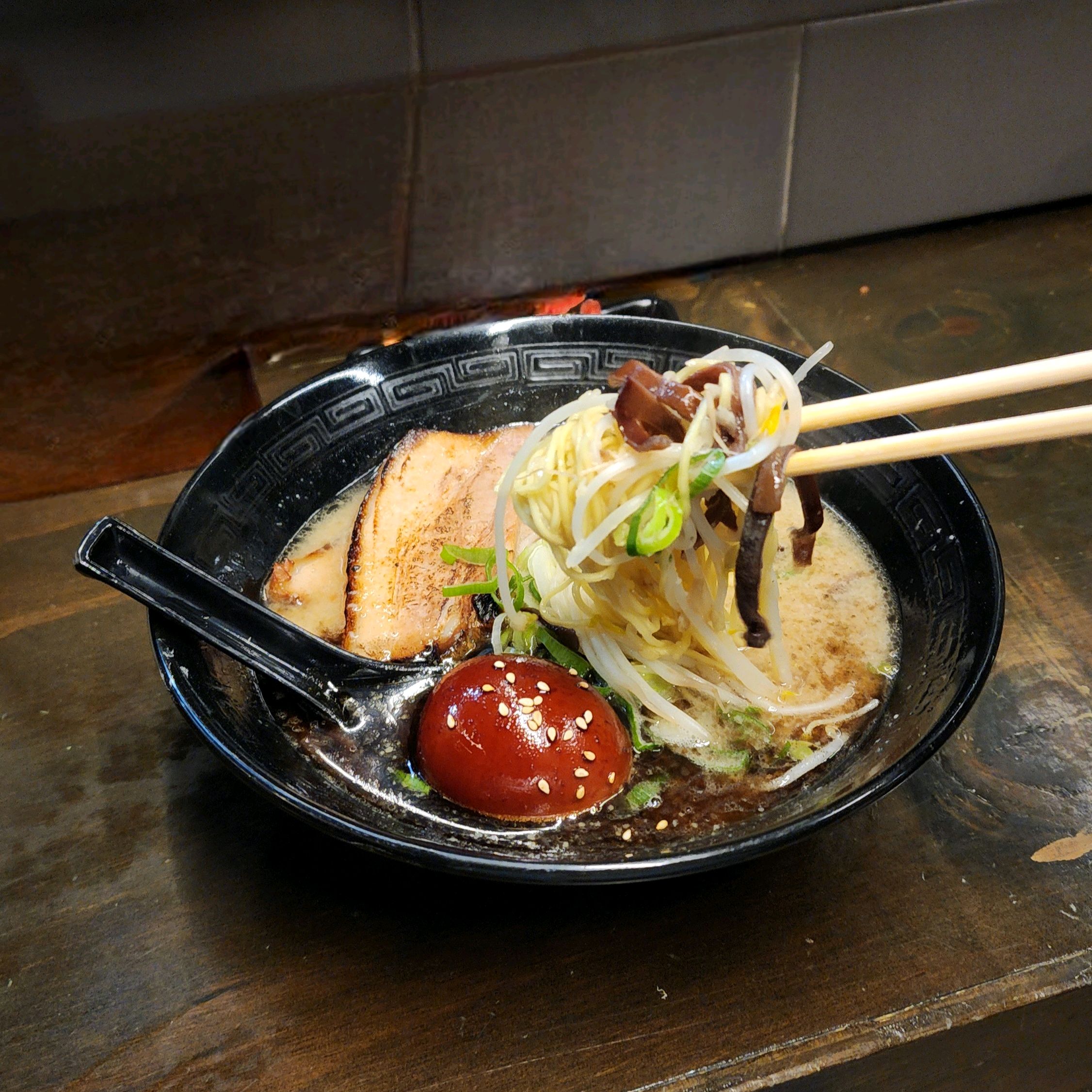 [홍대입구역 맛집 이츠모라멘] 직접 가본 로컬 리뷰