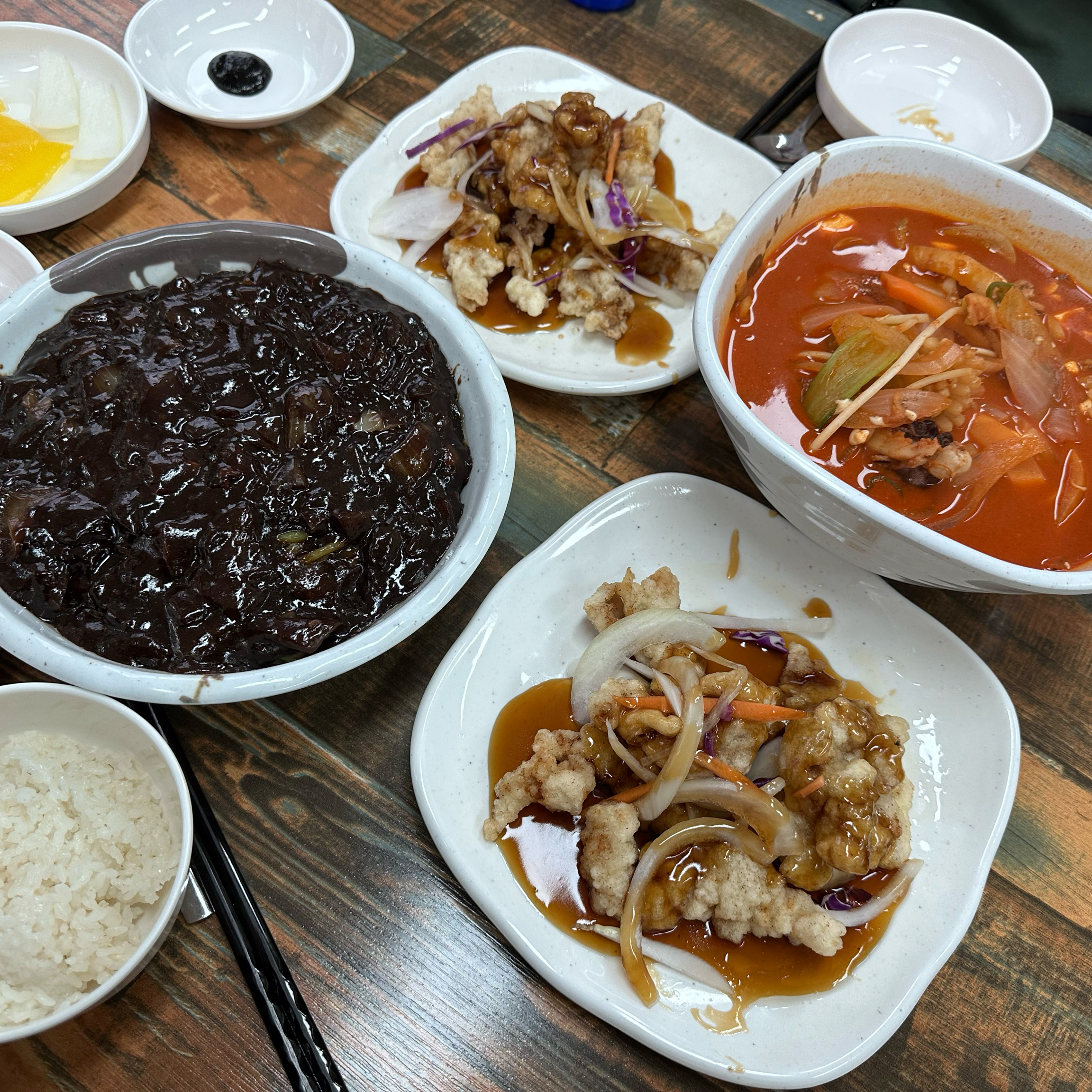 천안 중국집 맛집 취룡 가족이랑 함께 방문했는데 아이도 맛있게 먹고 특히 짜장면도 맛있고