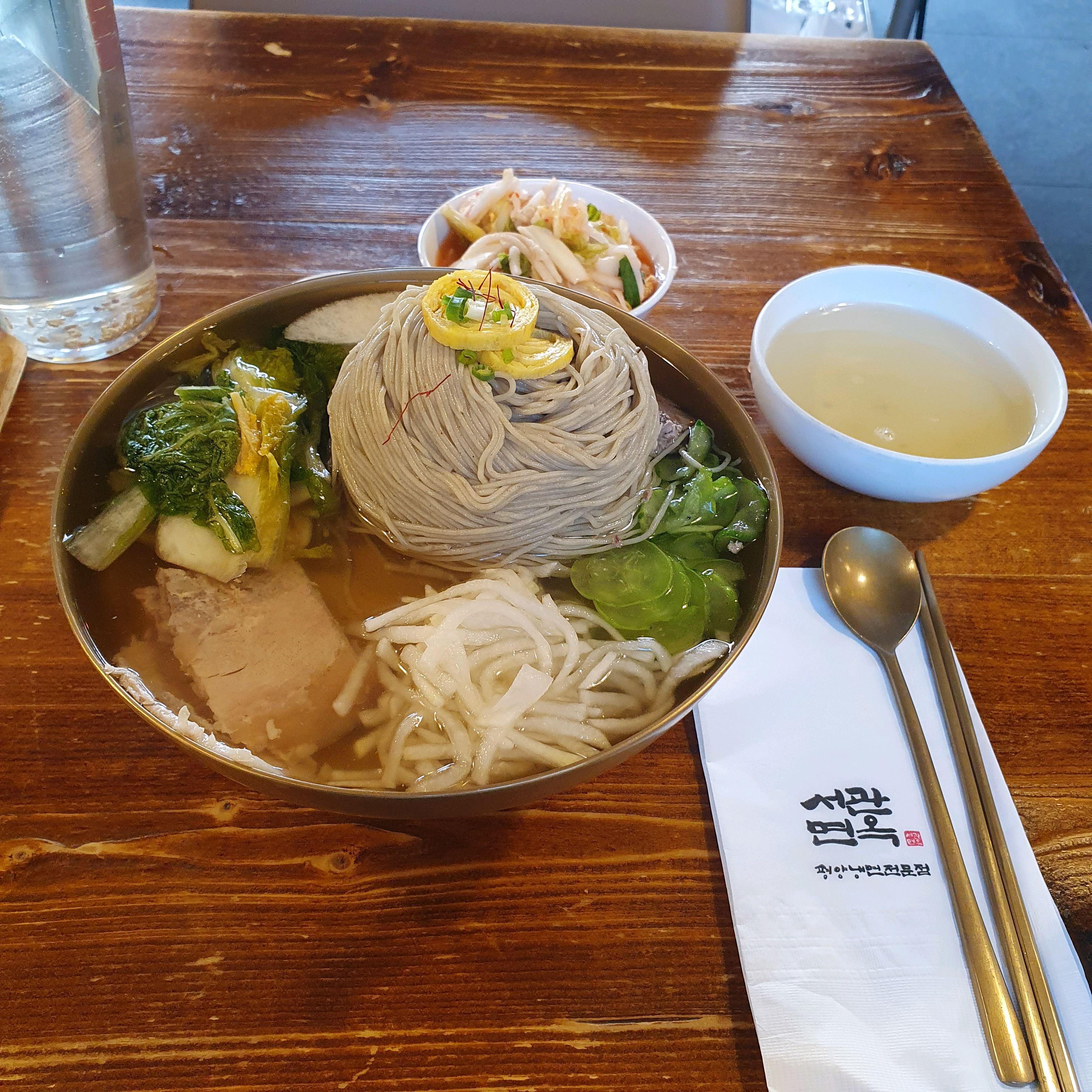 분위기가 카페 같아서 여기가 아닌가했어요 - 교대역 맛집 서관면옥 교대본점