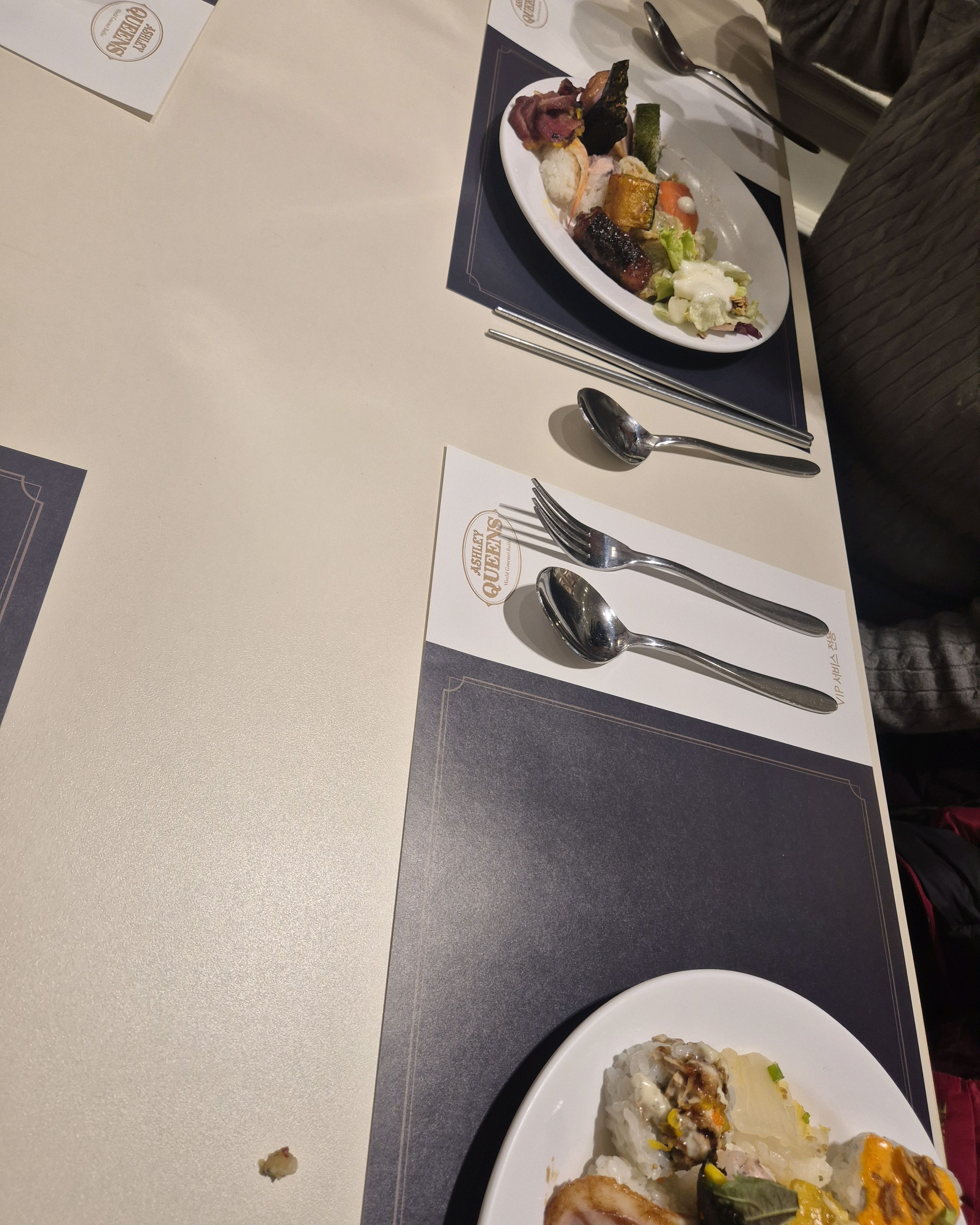 방학이라 밀릴것 같아서 미리 예약하고 방문했어요.모든음식이 넘맛있어요. - 전주 객사 맛집 애슐리퀸즈 NC전주점