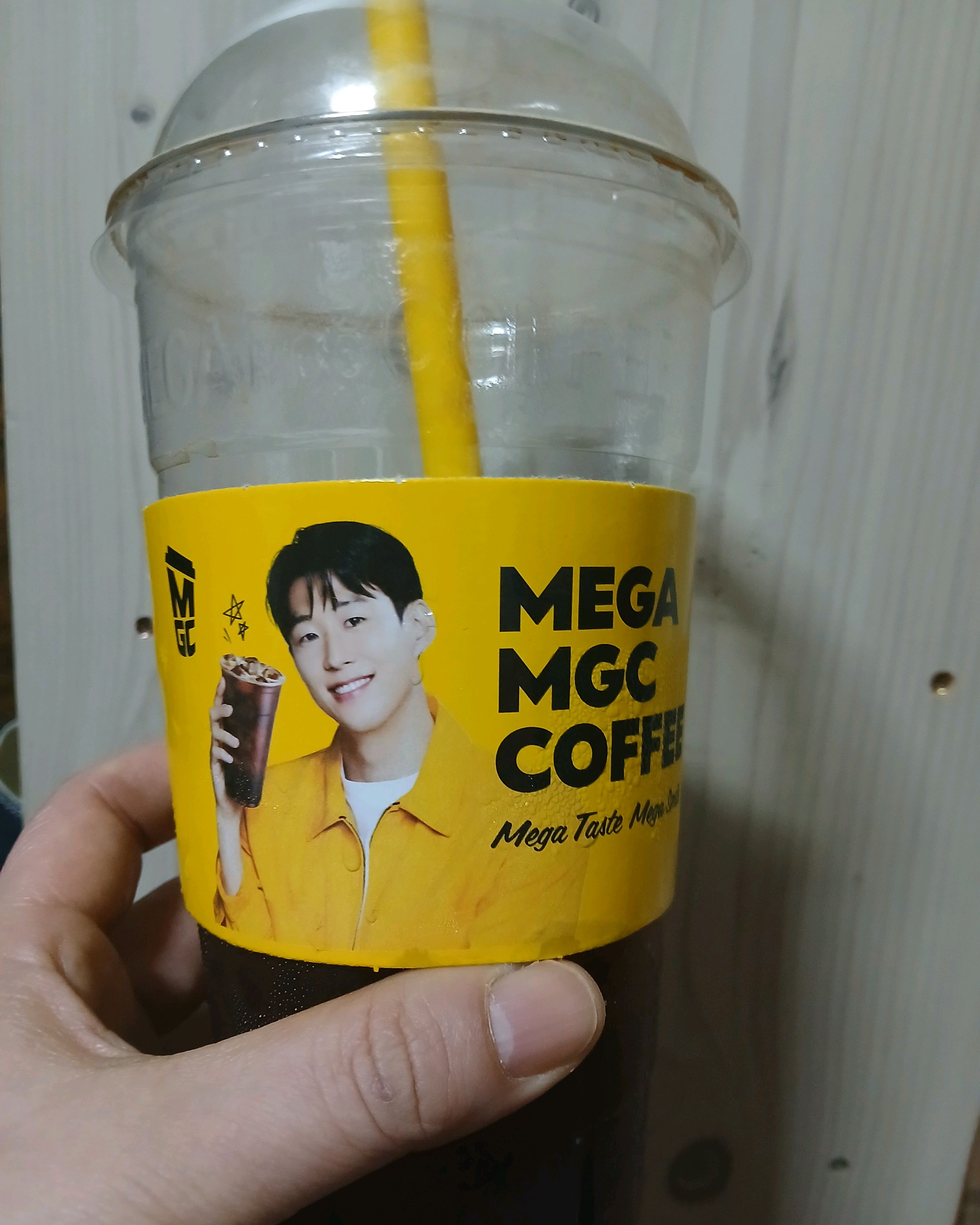 저녁을 경포에서 먹은김에 좋아하는 메가커피 방문 - 경포대 맛집 메가MGC커피 경포해수욕장점